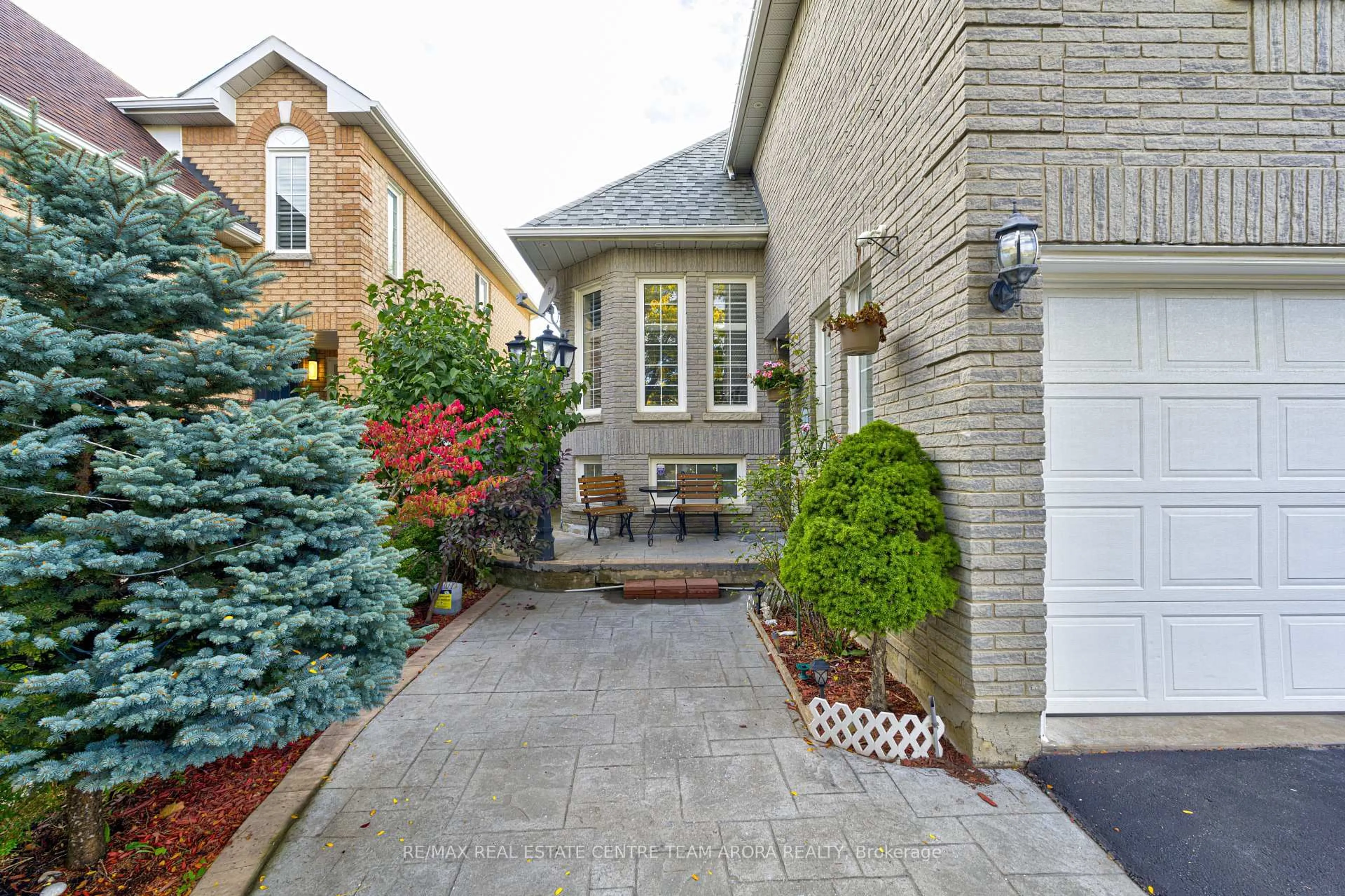 Unknown for 3 Sweet Briar Lane, Brampton Ontario L6Z 4V3