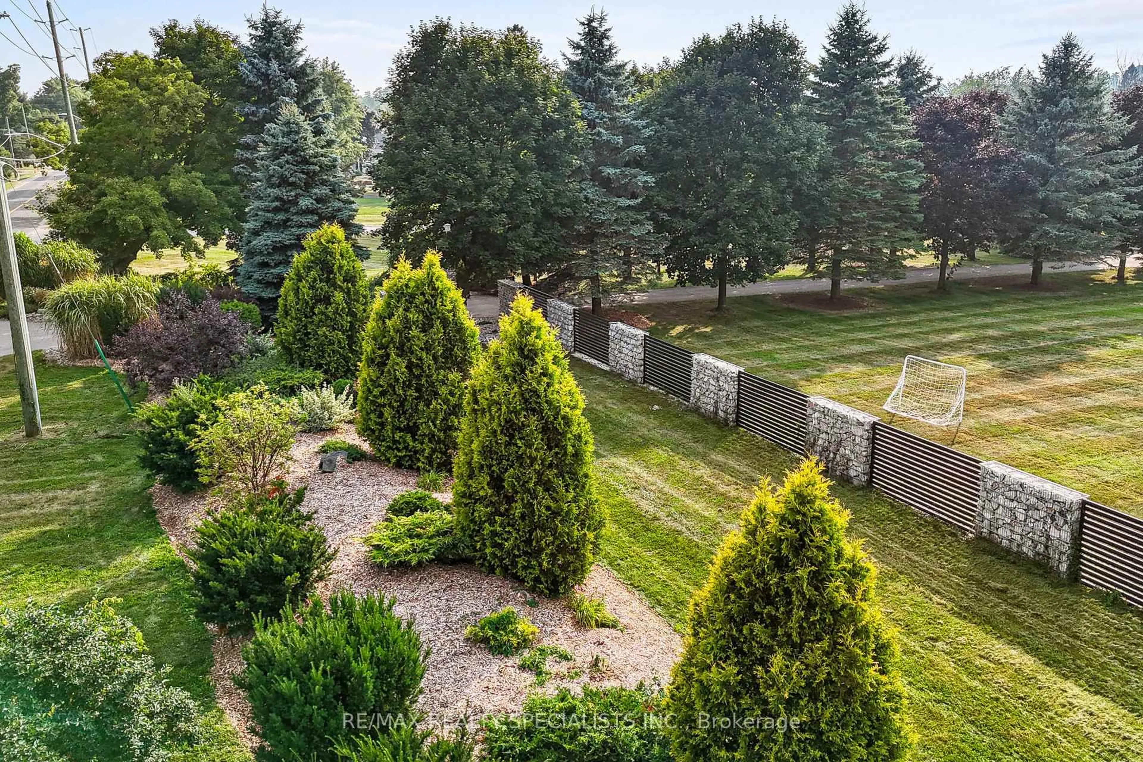 A pic from outside/outdoor area/front of a property/back of a property/a pic from drone, forest/trees view for 13127 27 Sdrd, Halton Hills Ontario L7G 4S4