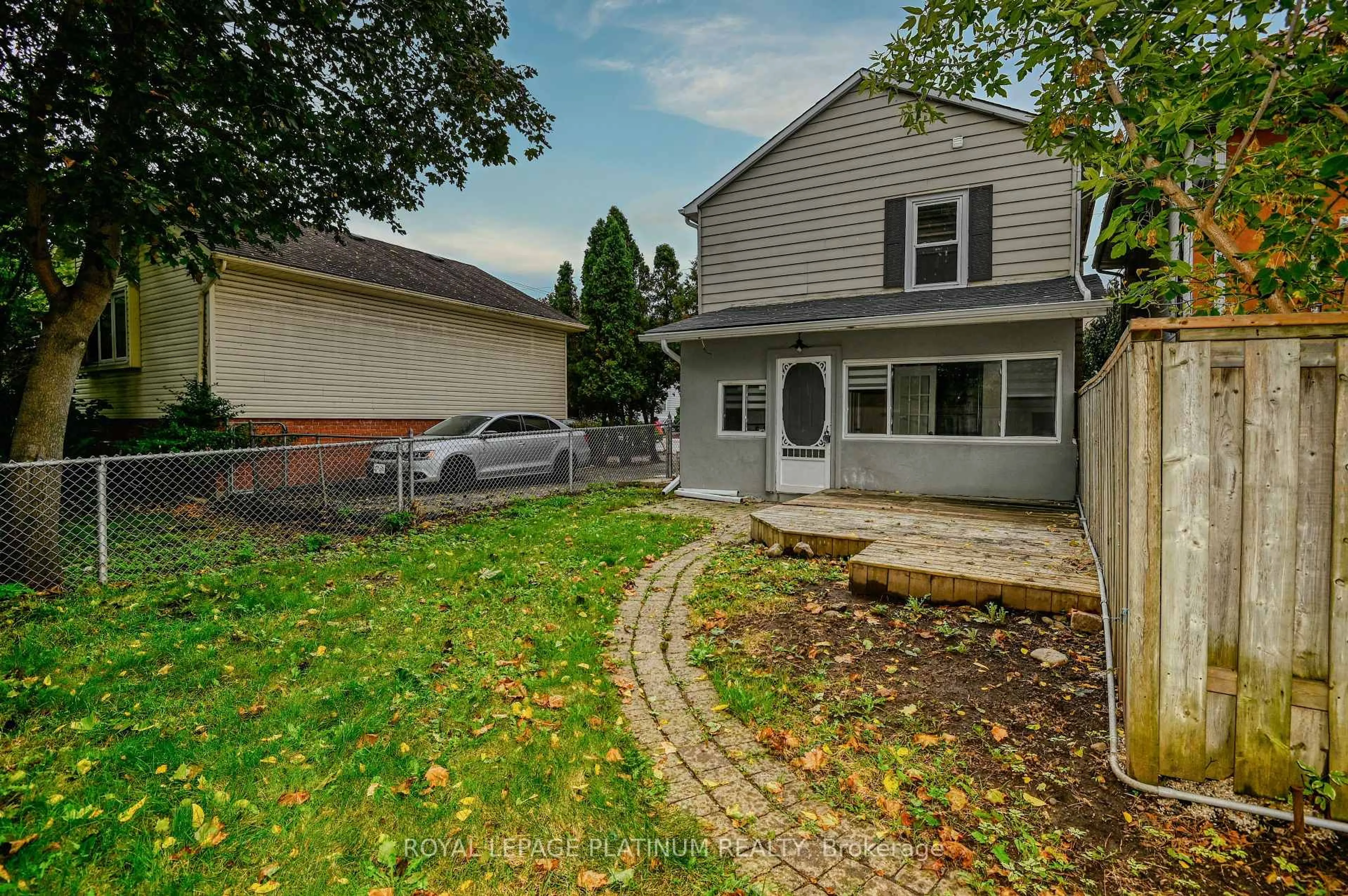 Unknown for 4 Adamson St, Halton Hills Ontario L0P 0A2