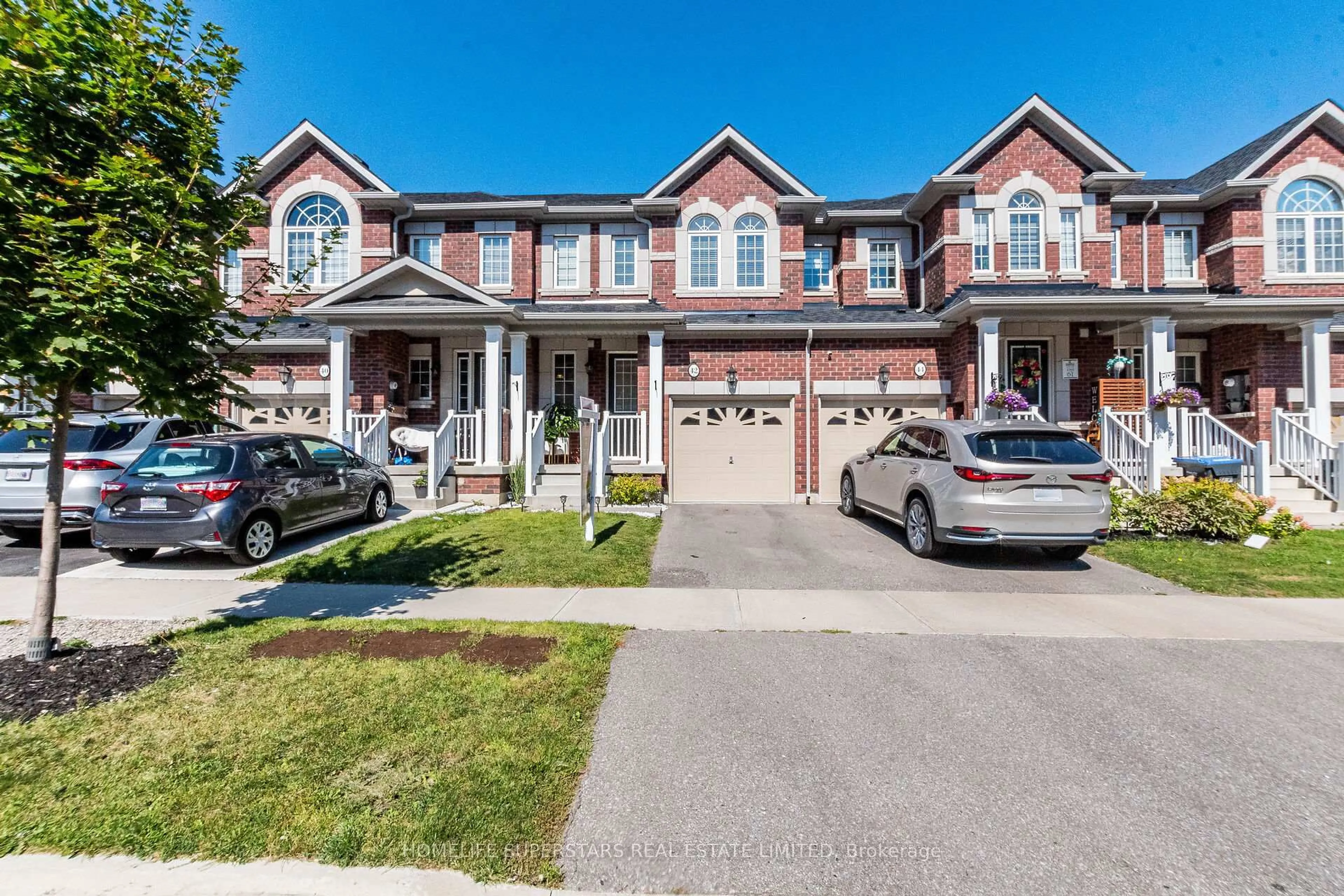 A pic from outside/outdoor area/front of a property/back of a property/a pic from drone, street for 42 Fresnel Rd, Brampton Ontario L7A 4Z3
