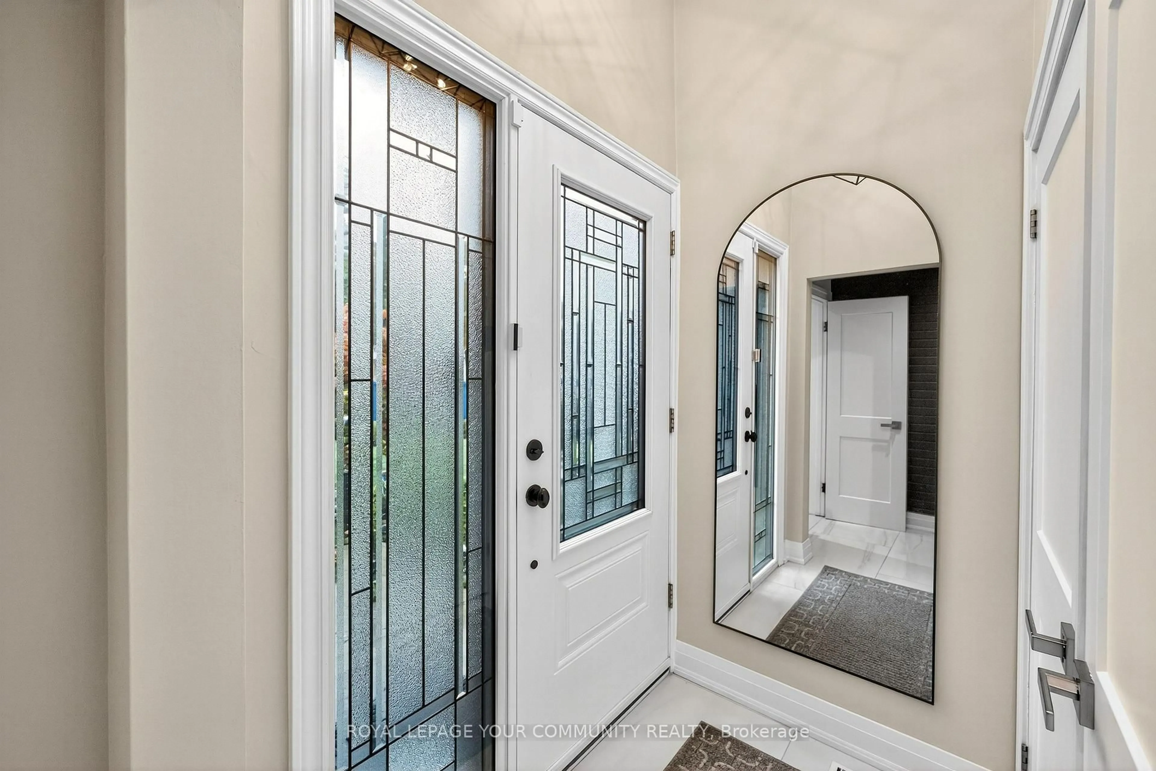 Indoor entryway for 267 Jeffcoat Dr, Toronto Ontario M9W 3E4