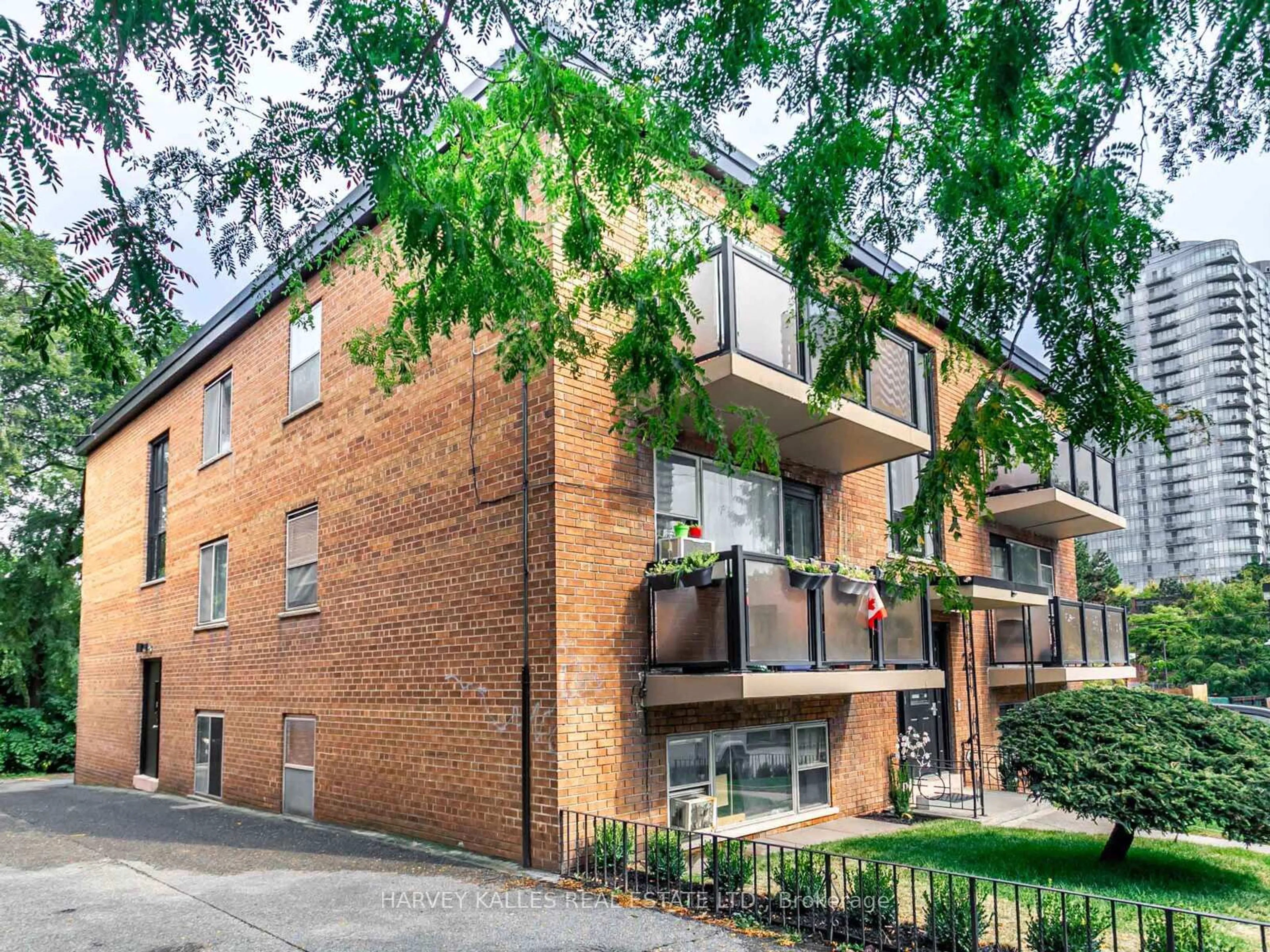 Home with brick exterior material, street for 25 Windermere Ave, Toronto Ontario M6S 3J3