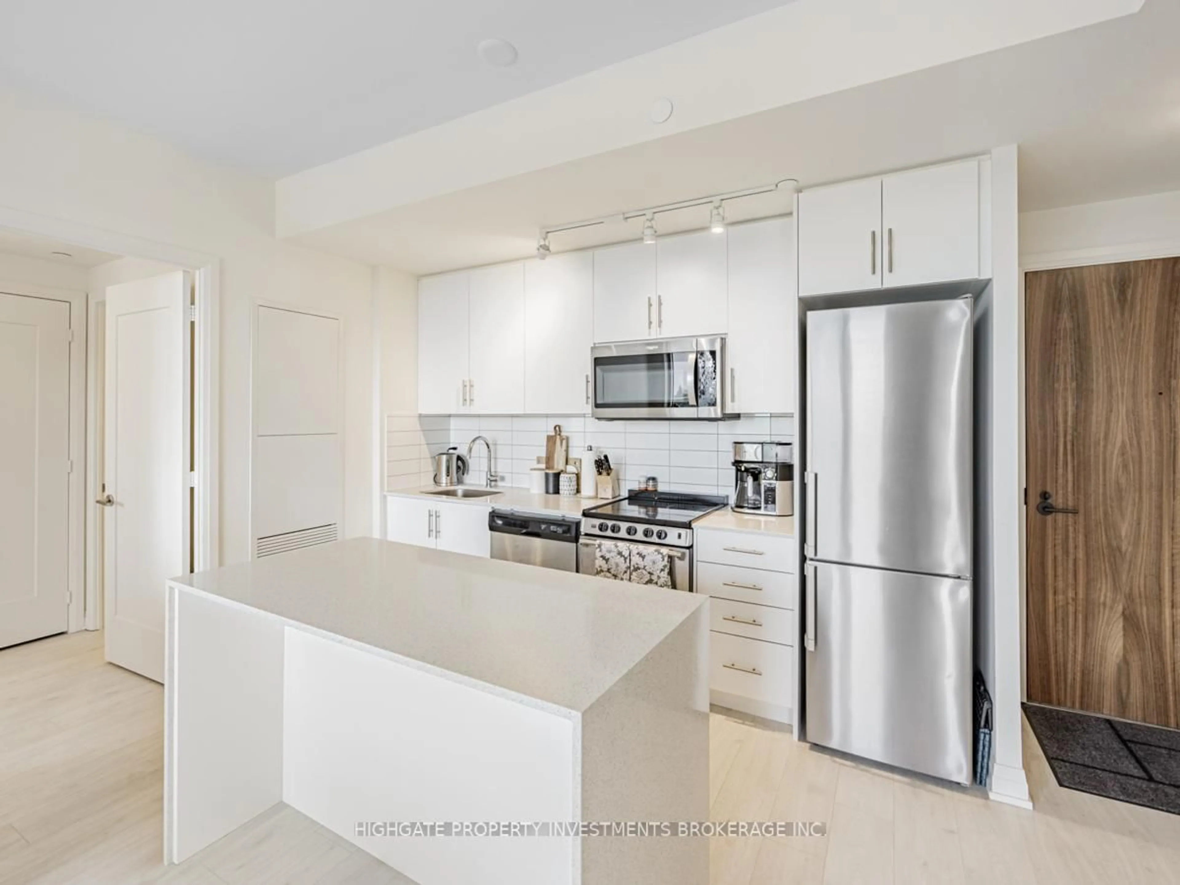 Unknown for 509 Dundas St #403, Oakville Ontario L6M 4M2