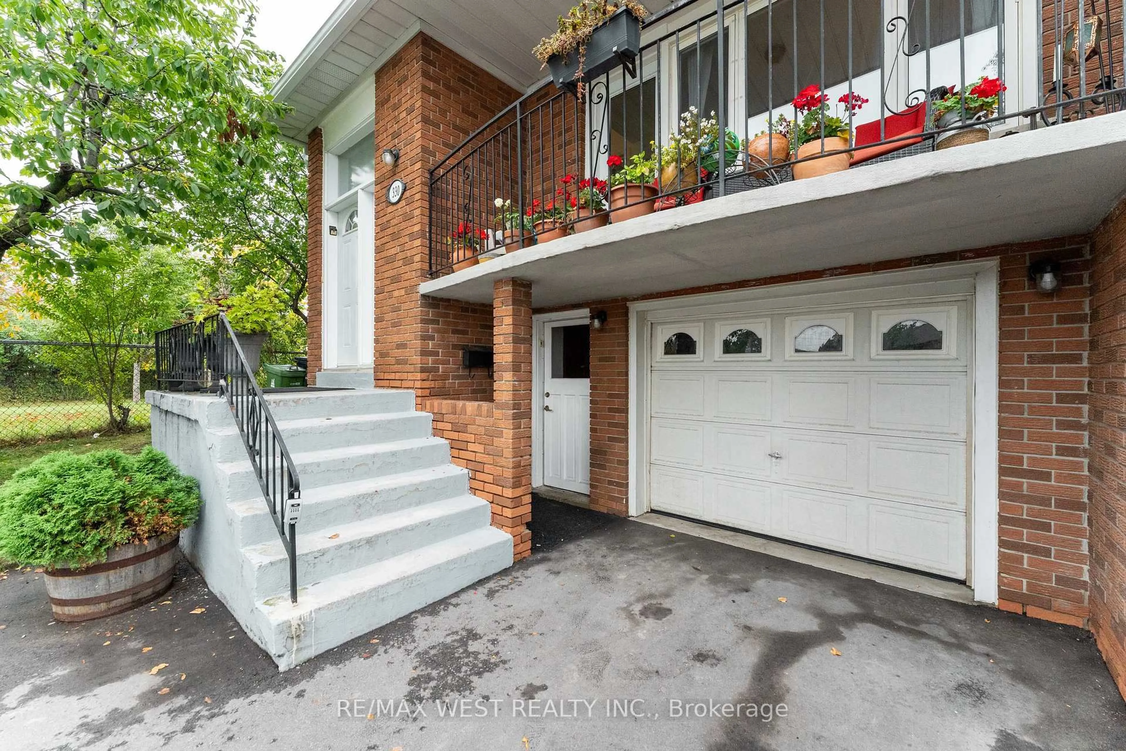Home with brick exterior material, street for 330 Pellatt Ave, Toronto Ontario M9N 3P3