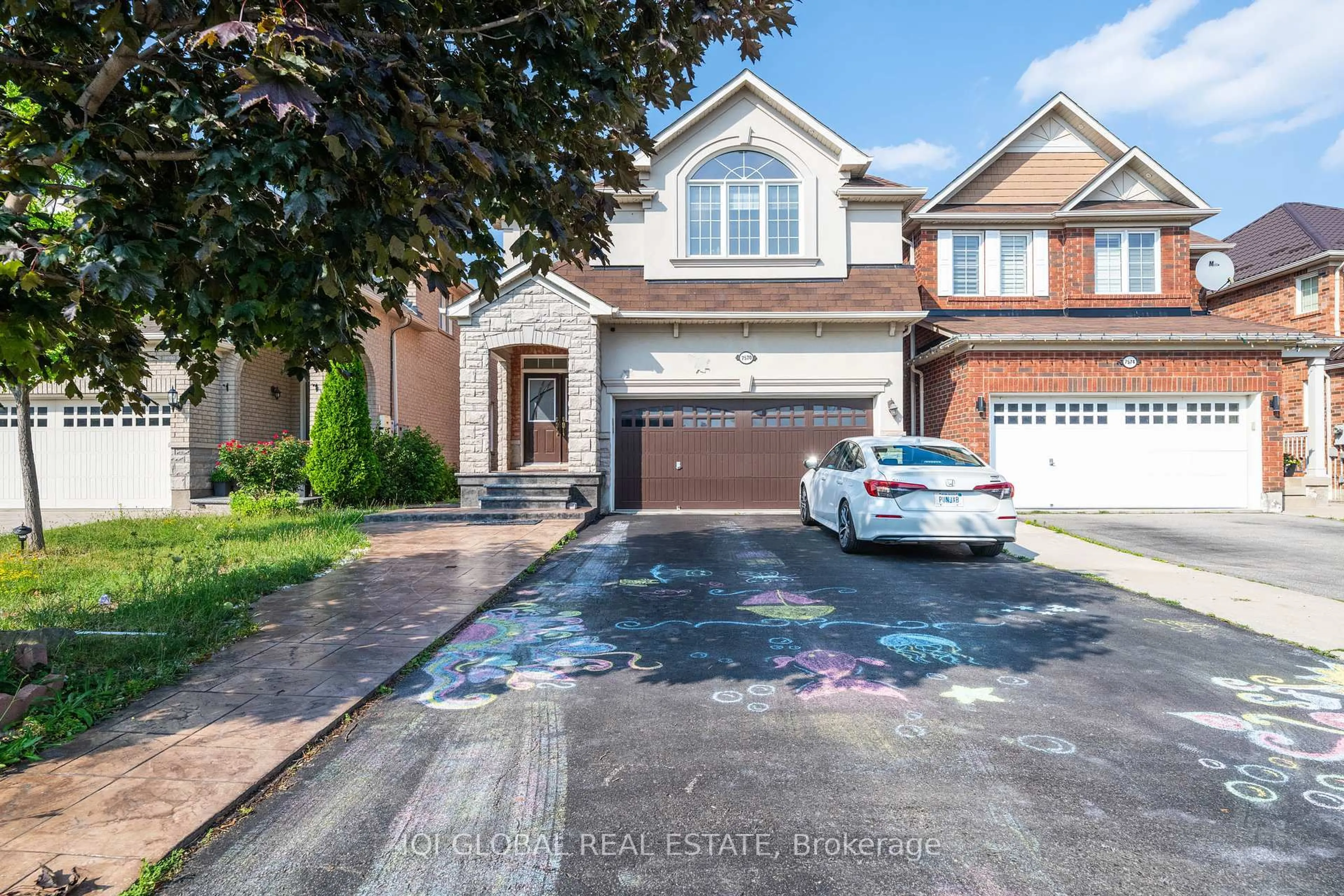 Home with brick exterior material, street for 7570 Saint Barbara Blvd, Mississauga Ontario L5W 0B6