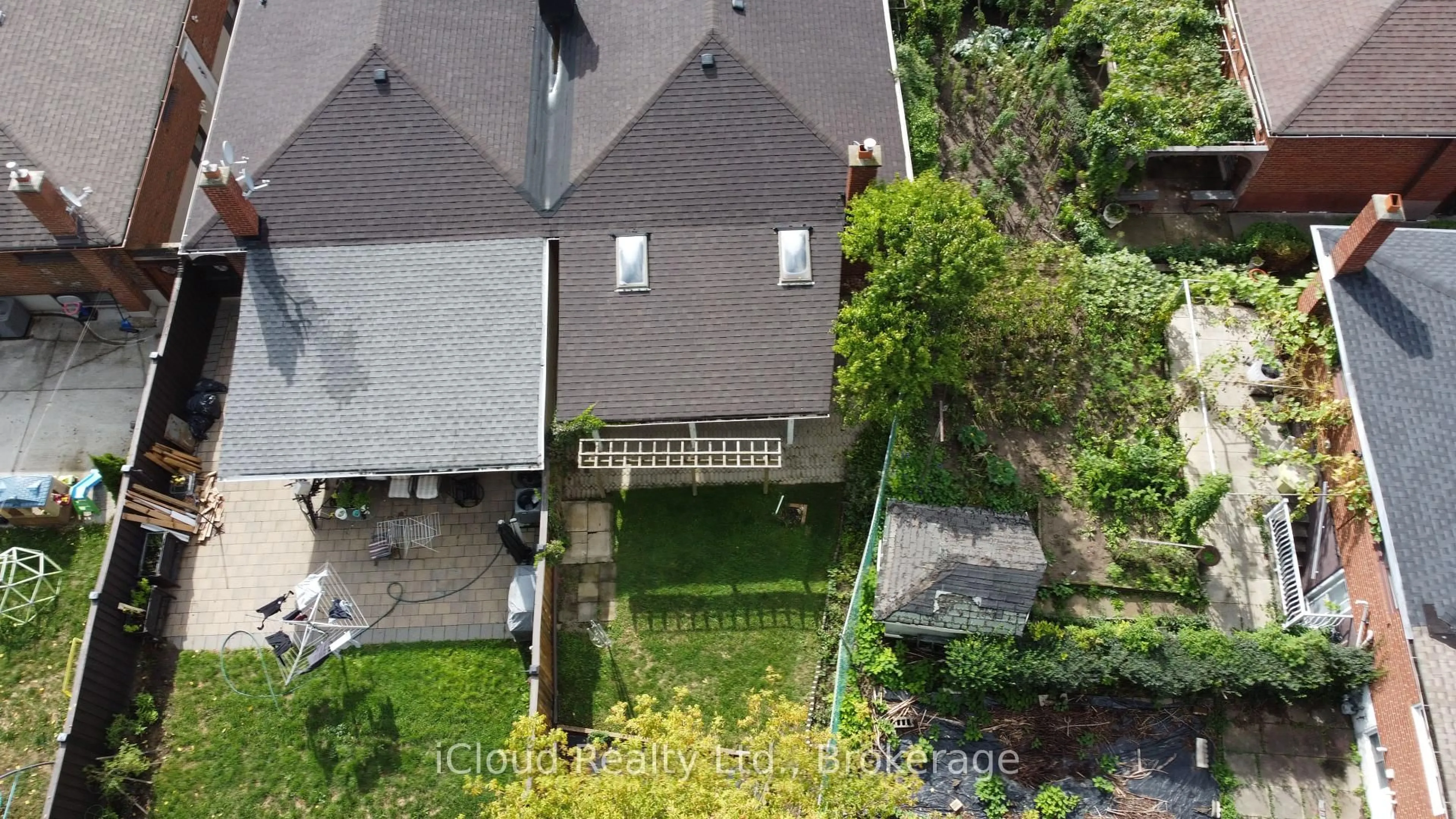 A pic from outside/outdoor area/front of a property/back of a property/a pic from drone, unknown for 61 Rockbank Cres, Toronto Ontario M9M 1L1