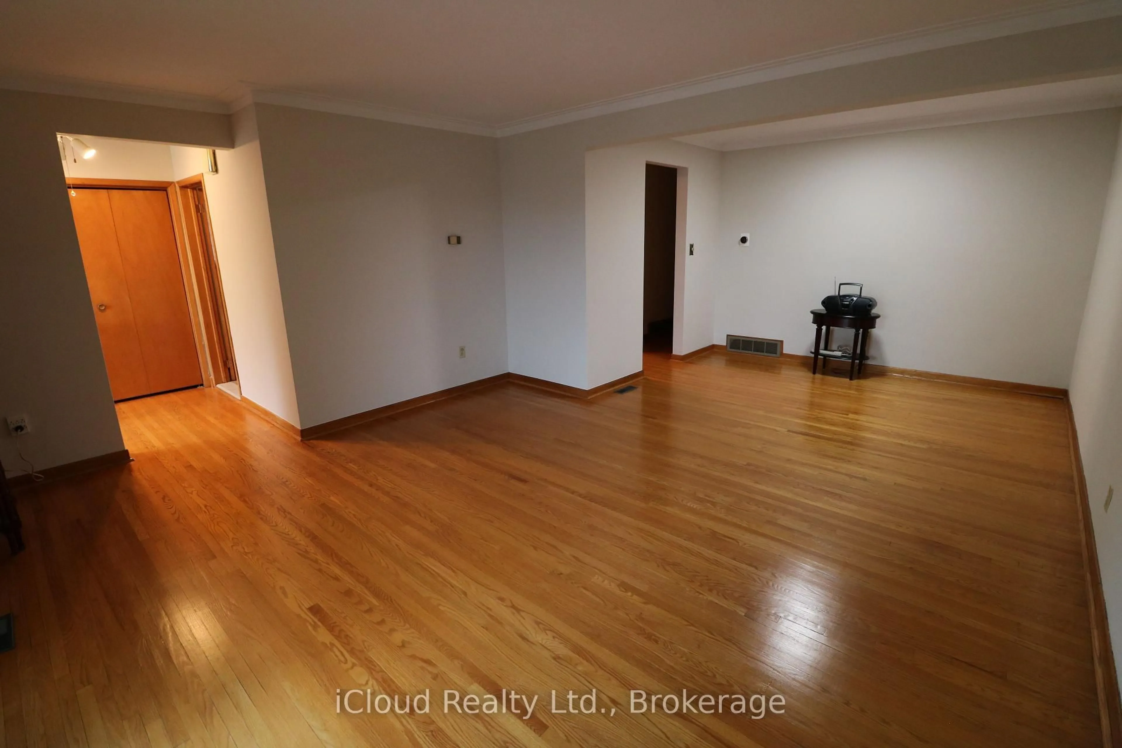 A pic of a room for 61 Rockbank Cres, Toronto Ontario M9M 1L1