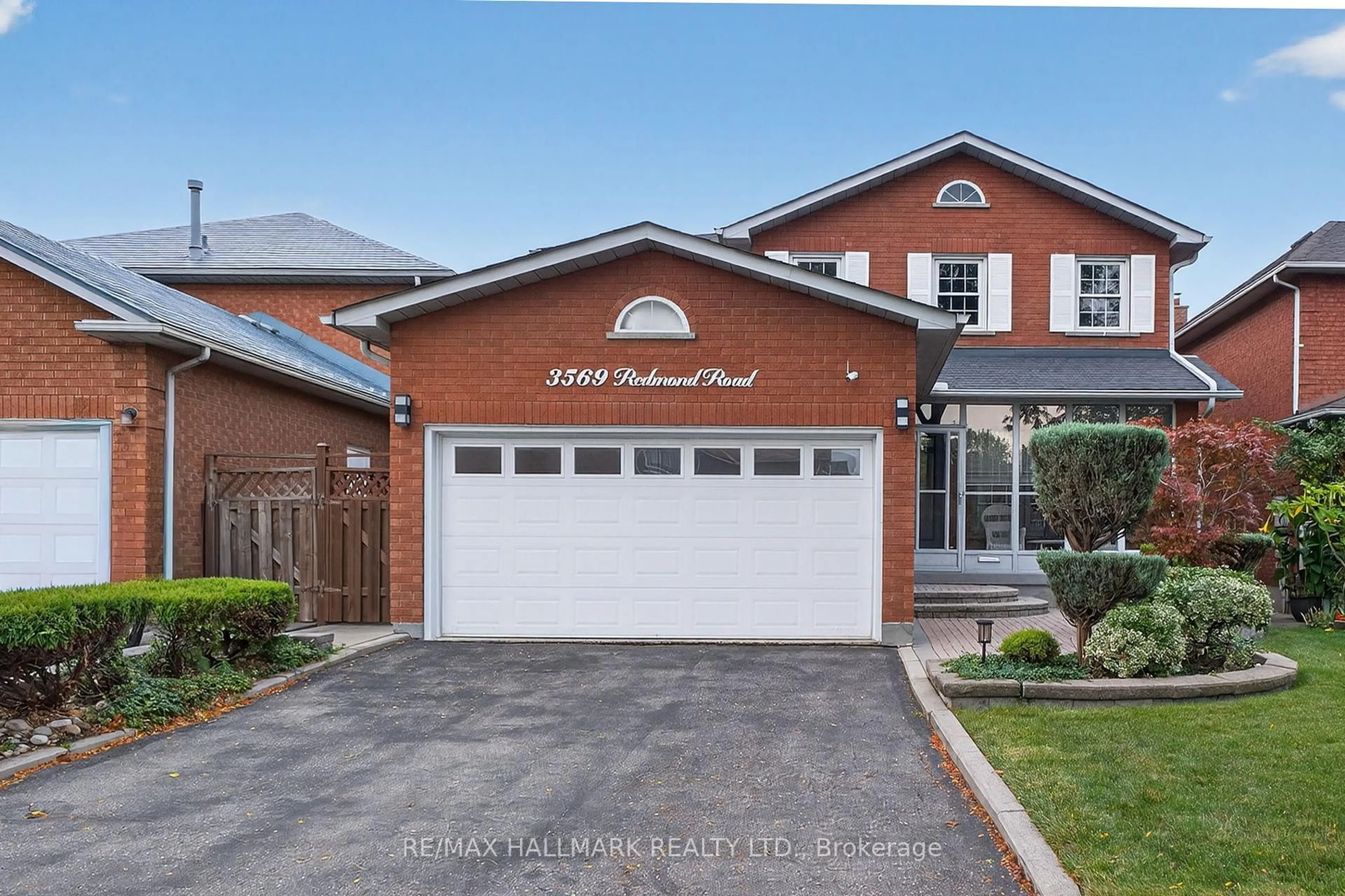 Home with brick exterior material, street for 3569 Redmond Rd, Mississauga Ontario L5B 3W2