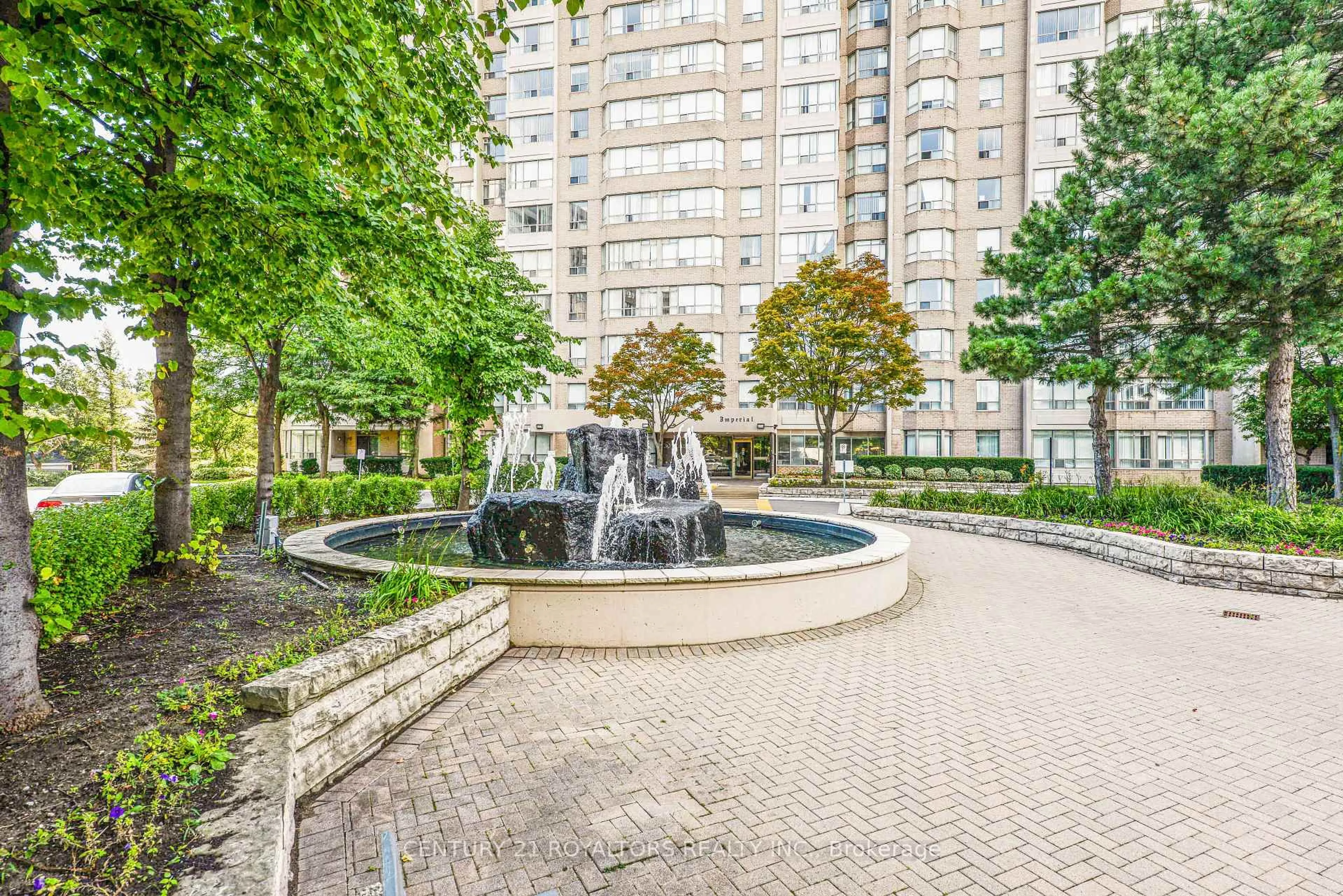 Patio, street for 30 Malta Ave #1602, Brampton Ontario L6Y 4S5