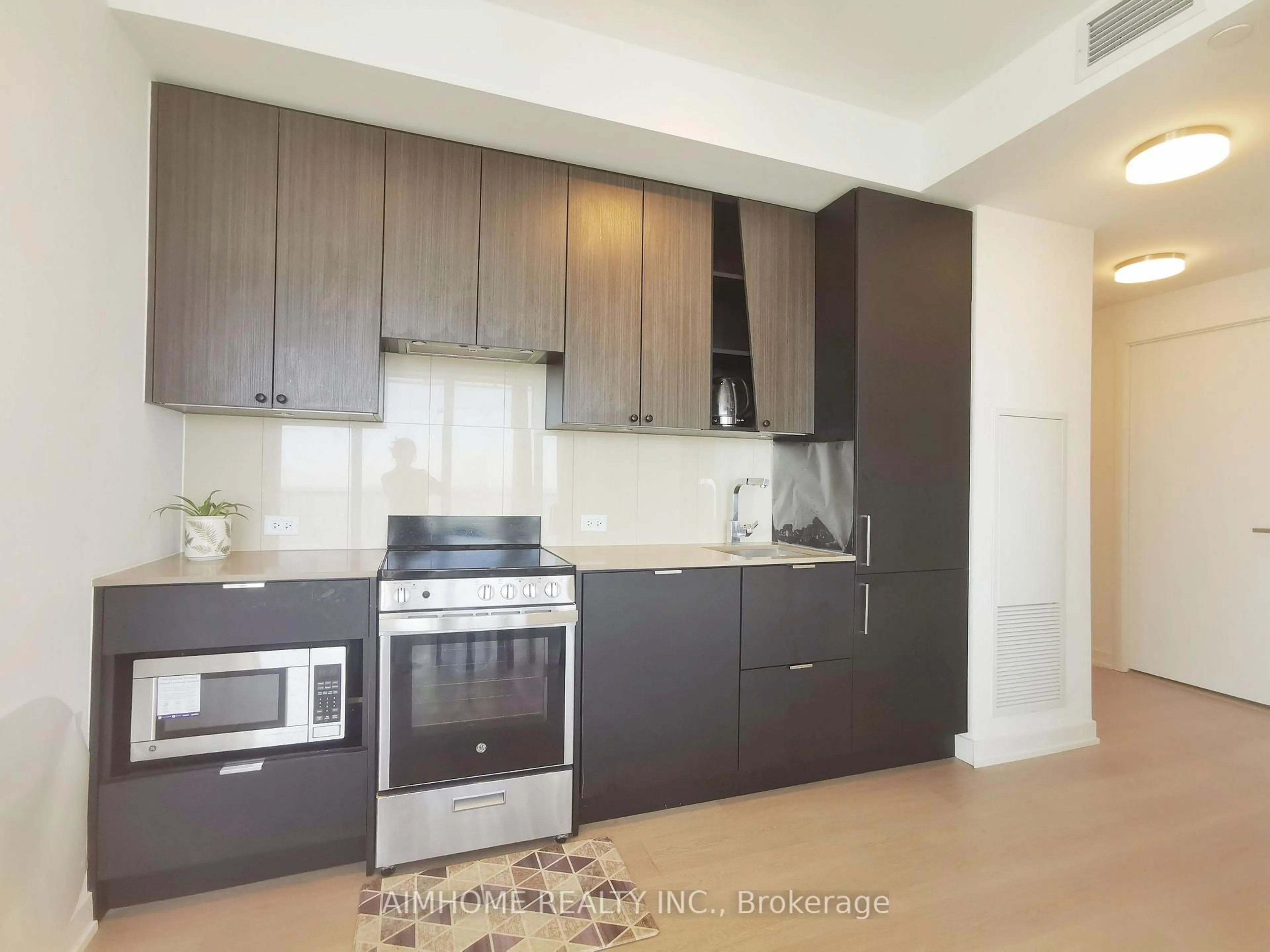 Unknown for 3883 Quartz Rd #5404, Mississauga Ontario L5B 0M4
