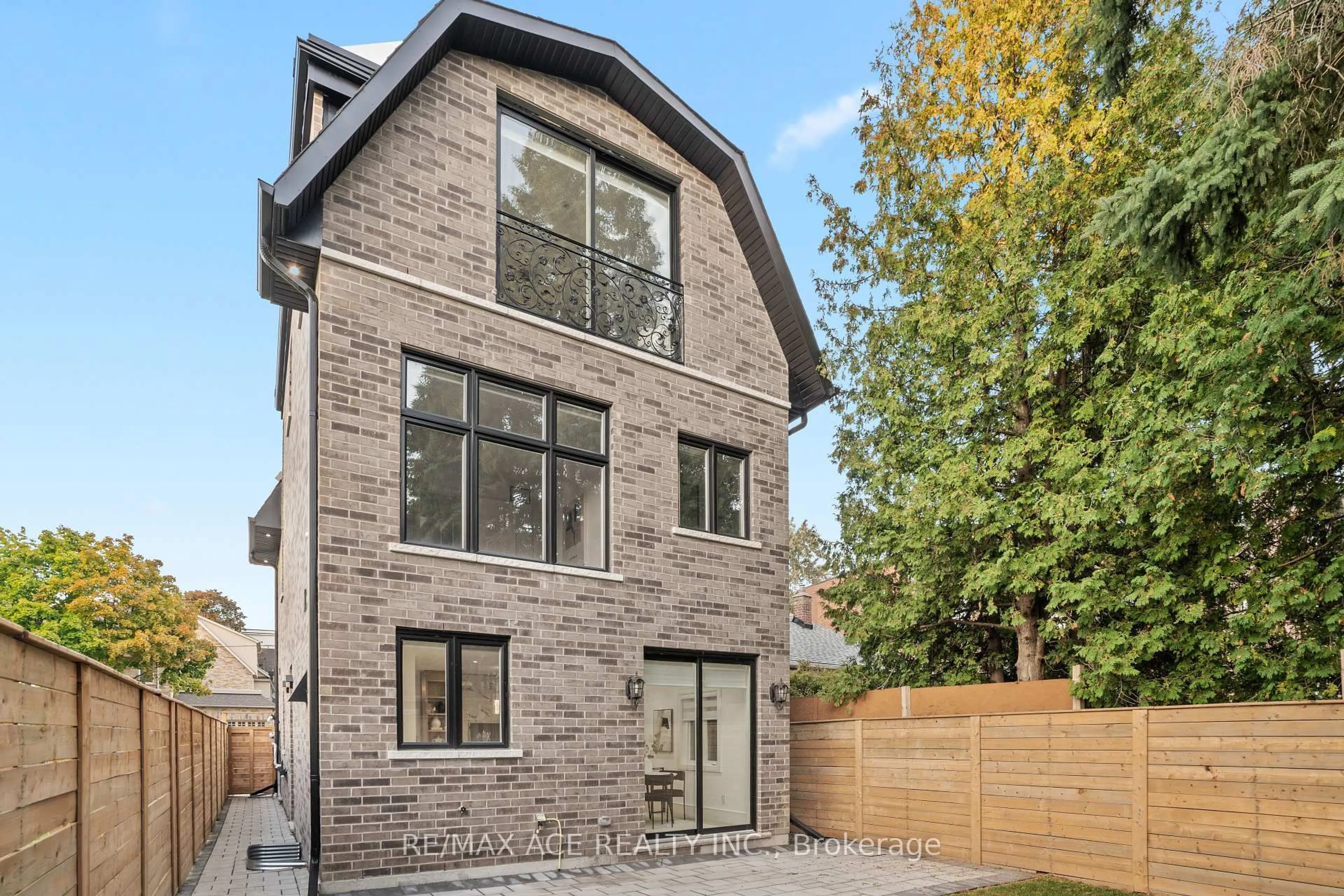 Home with brick exterior material, street for 10 Benson Ave, Mississauga Ontario L5H 2P2