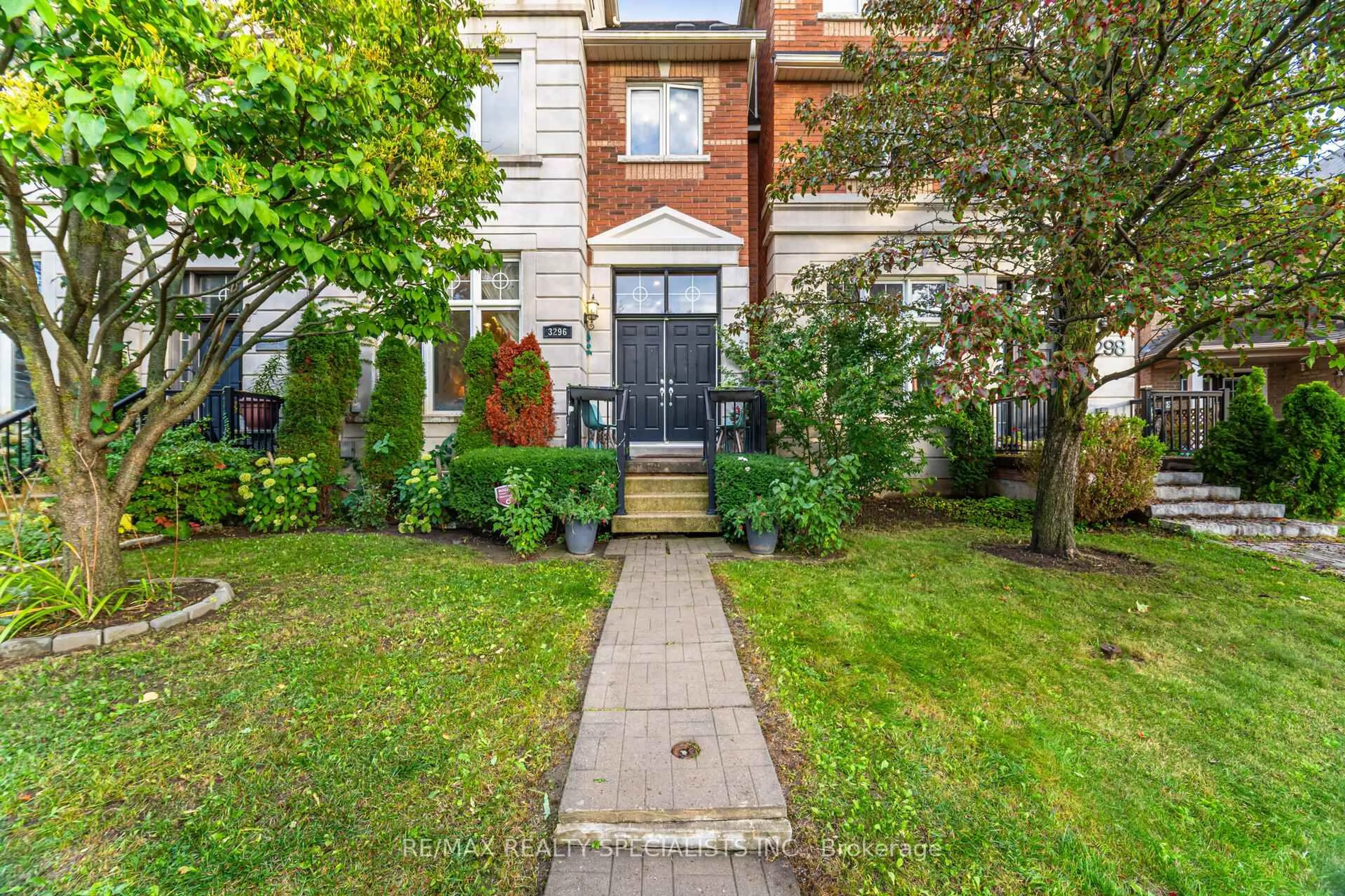 Unknown for 3296 Flagstone Dr, Mississauga Ontario L5M 7T7