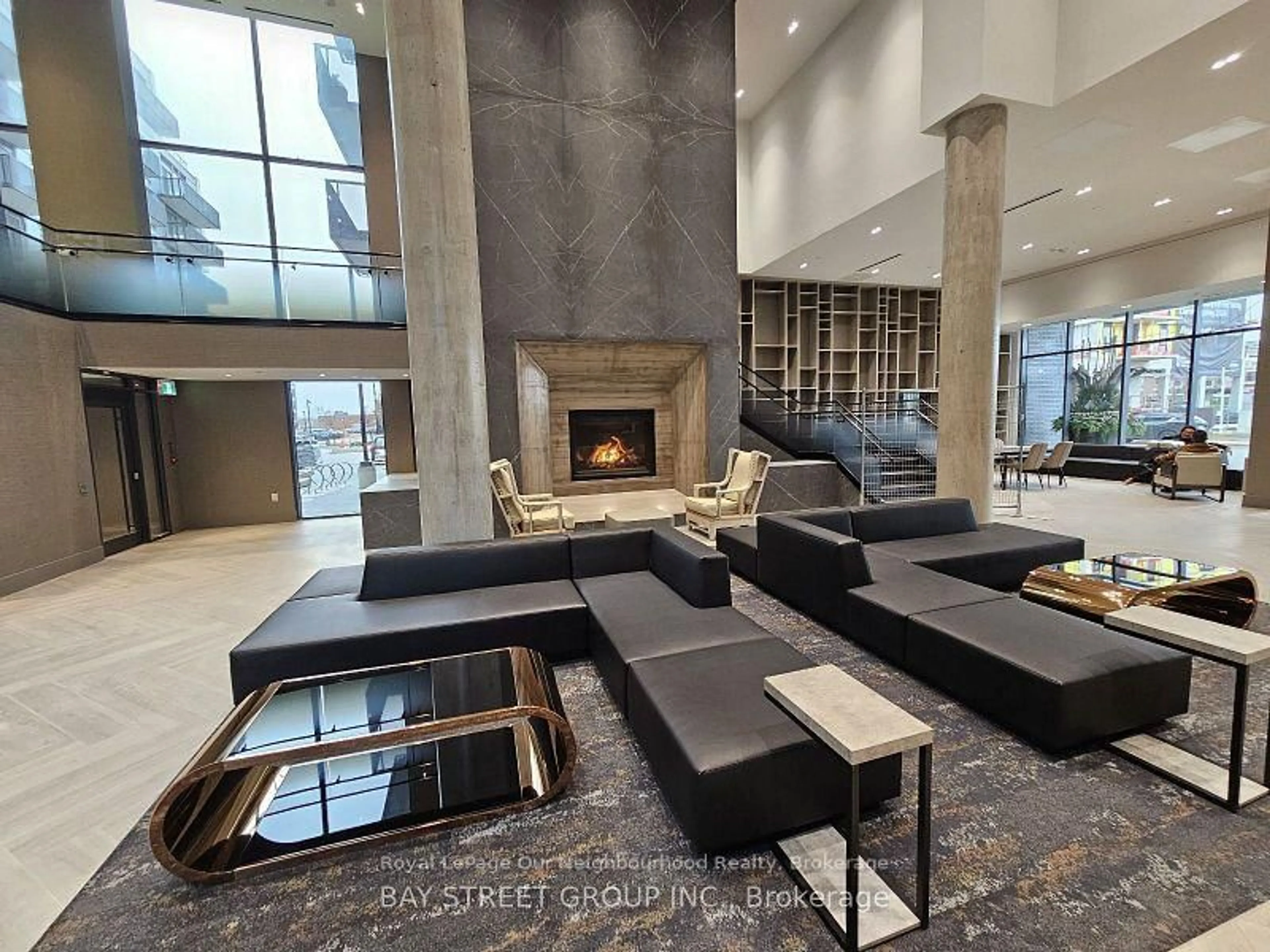 Lobby for 2450 Old Bronte Rd #231, Oakville Ontario L5M 5P6