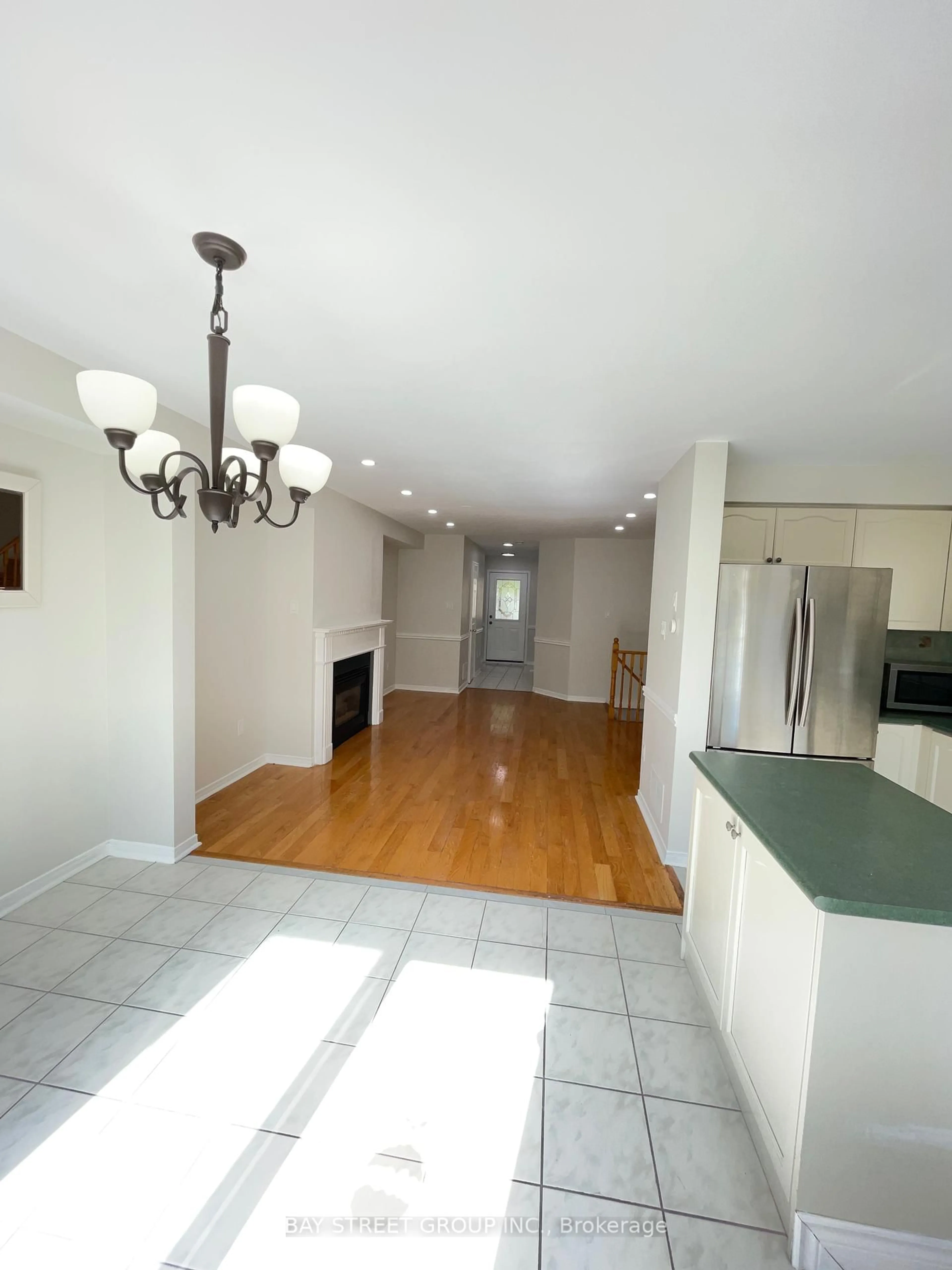 Unknown for 4404 Vallence Dr, Burlington Ontario L7L 6J7