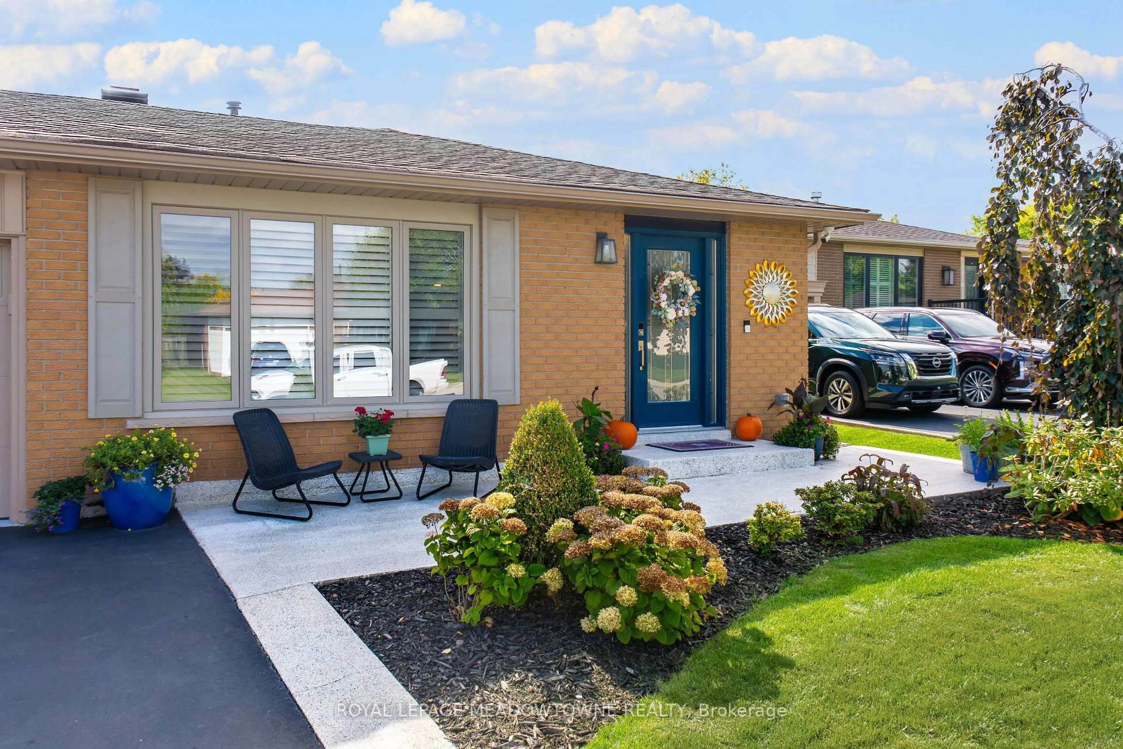 Unknown for 272 Oriole Crt, Milton Ontario L9T 3R4
