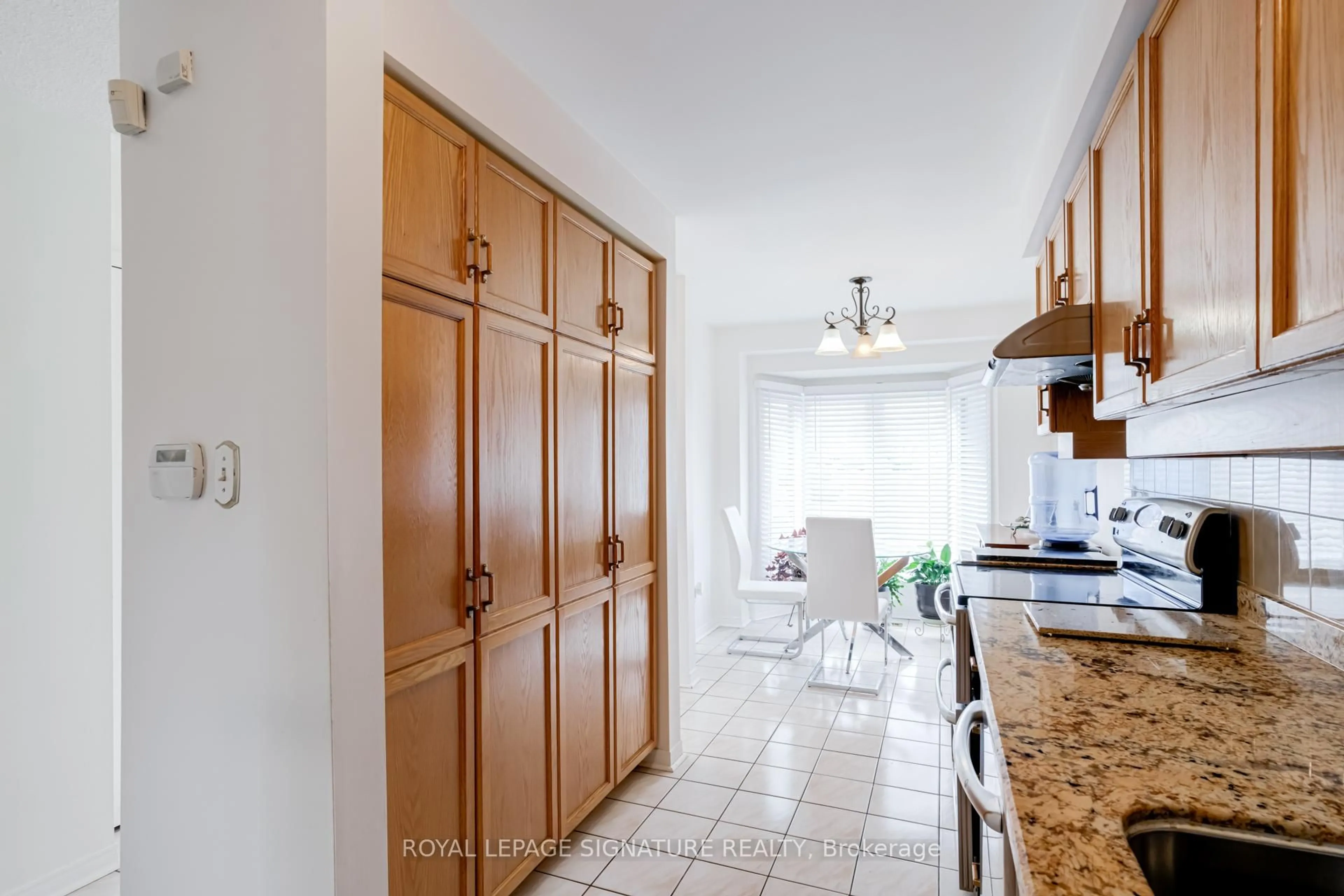 Unknown for 3420 South Millway Way #22, Mississauga Ontario L5L 3V4
