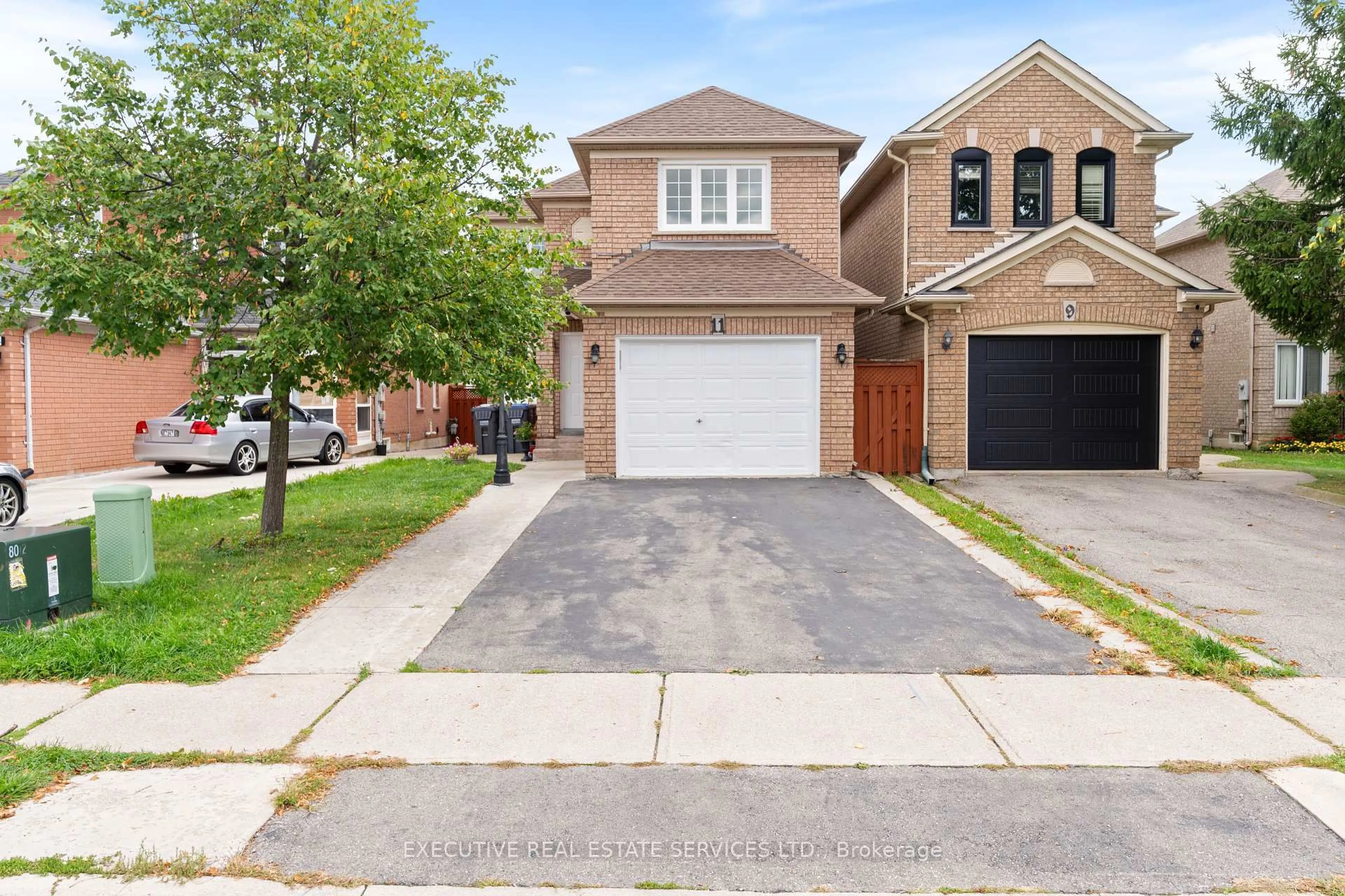 Home with brick exterior material, street for 11 Upwood Pl, Brampton Ontario L6R 1T3