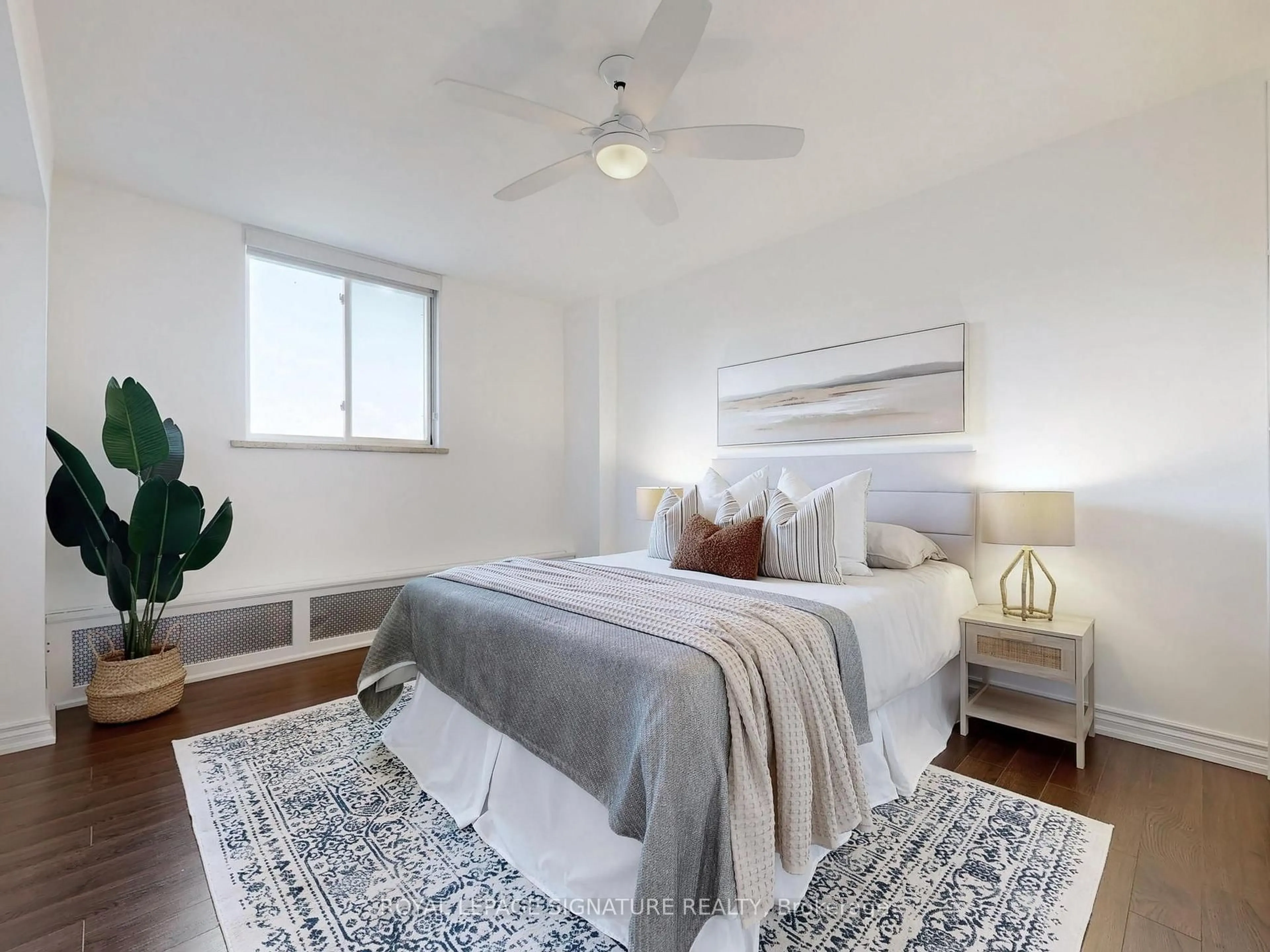 Bedroom with bed, unknown for 80 Coe Hill Dr #PH09, Toronto Ontario M6S 3C9