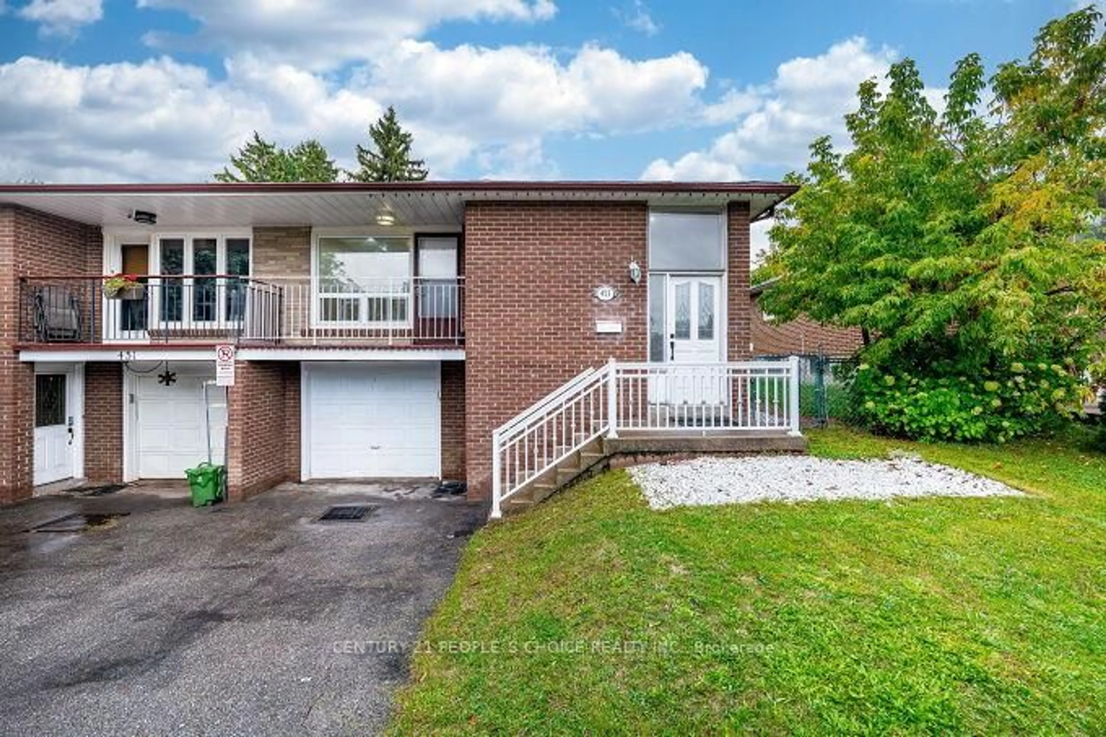 Home with brick exterior material, street for 453 Ginger Dwns, Mississauga Ontario L5A 3A8