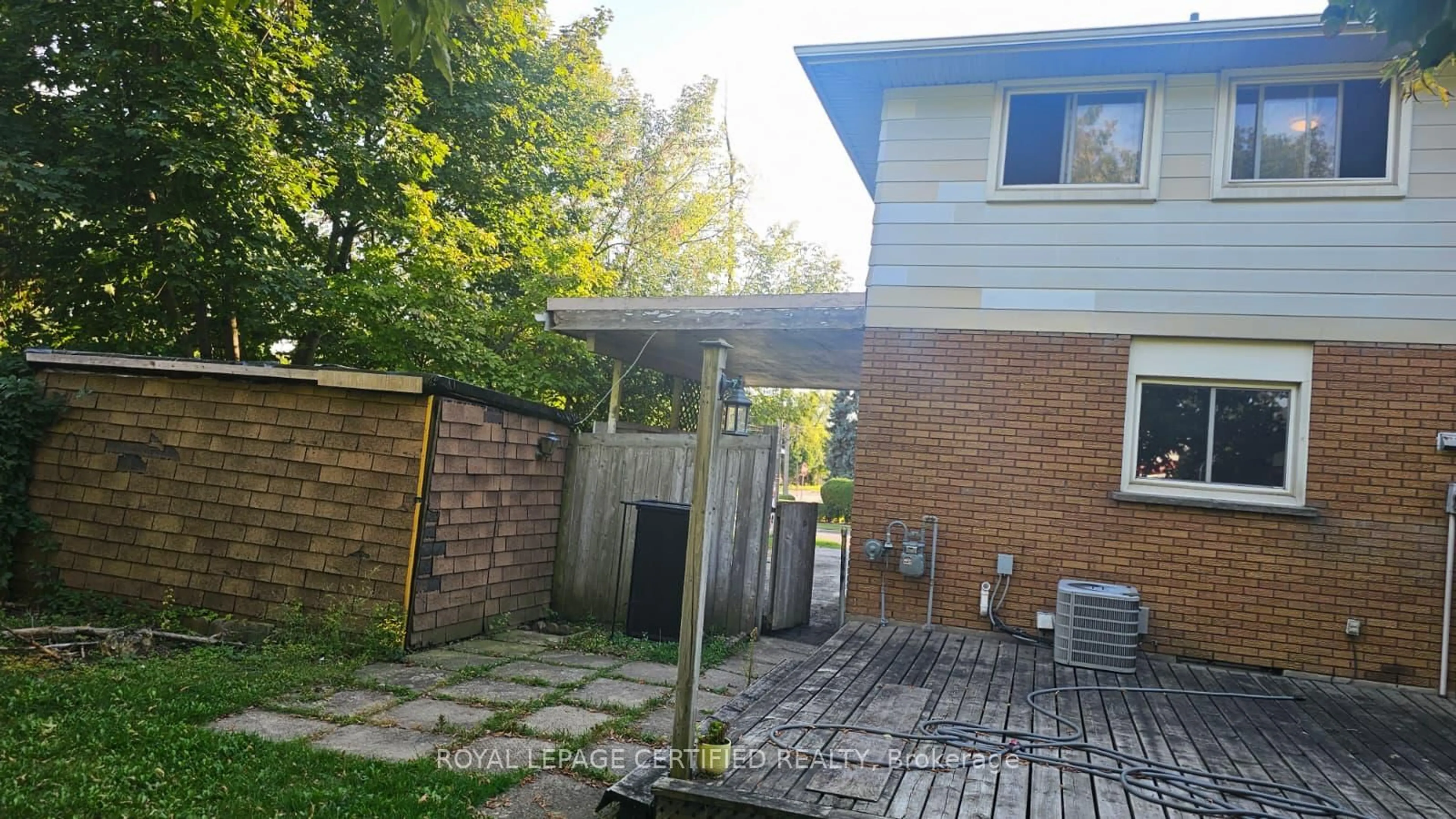Patio, street for 1149 Nottingham Ave, Burlington Ontario L7P 2R5