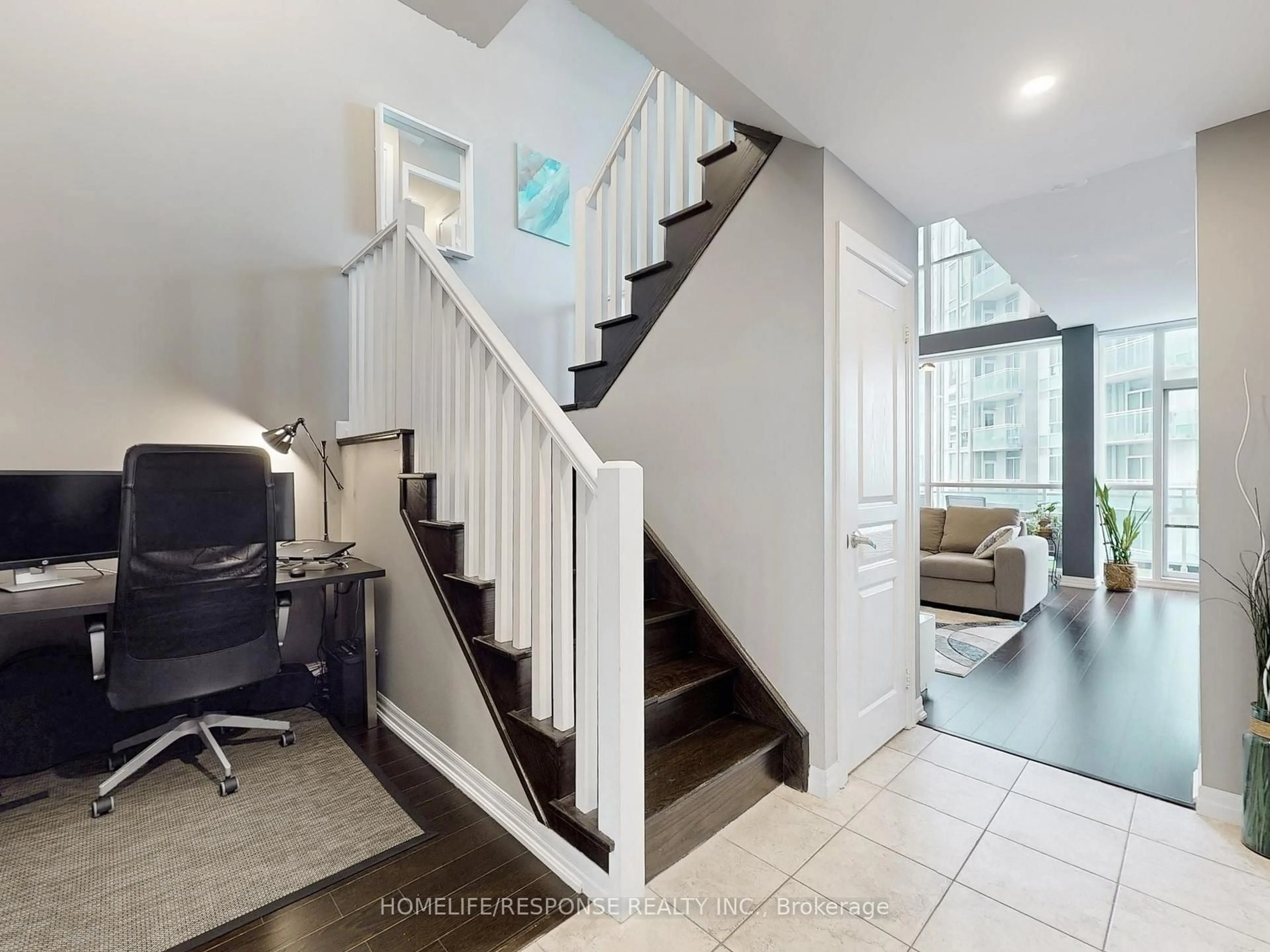 Unknown for 223 WEBB Dr #2301, Mississauga Ontario L5B 0E8