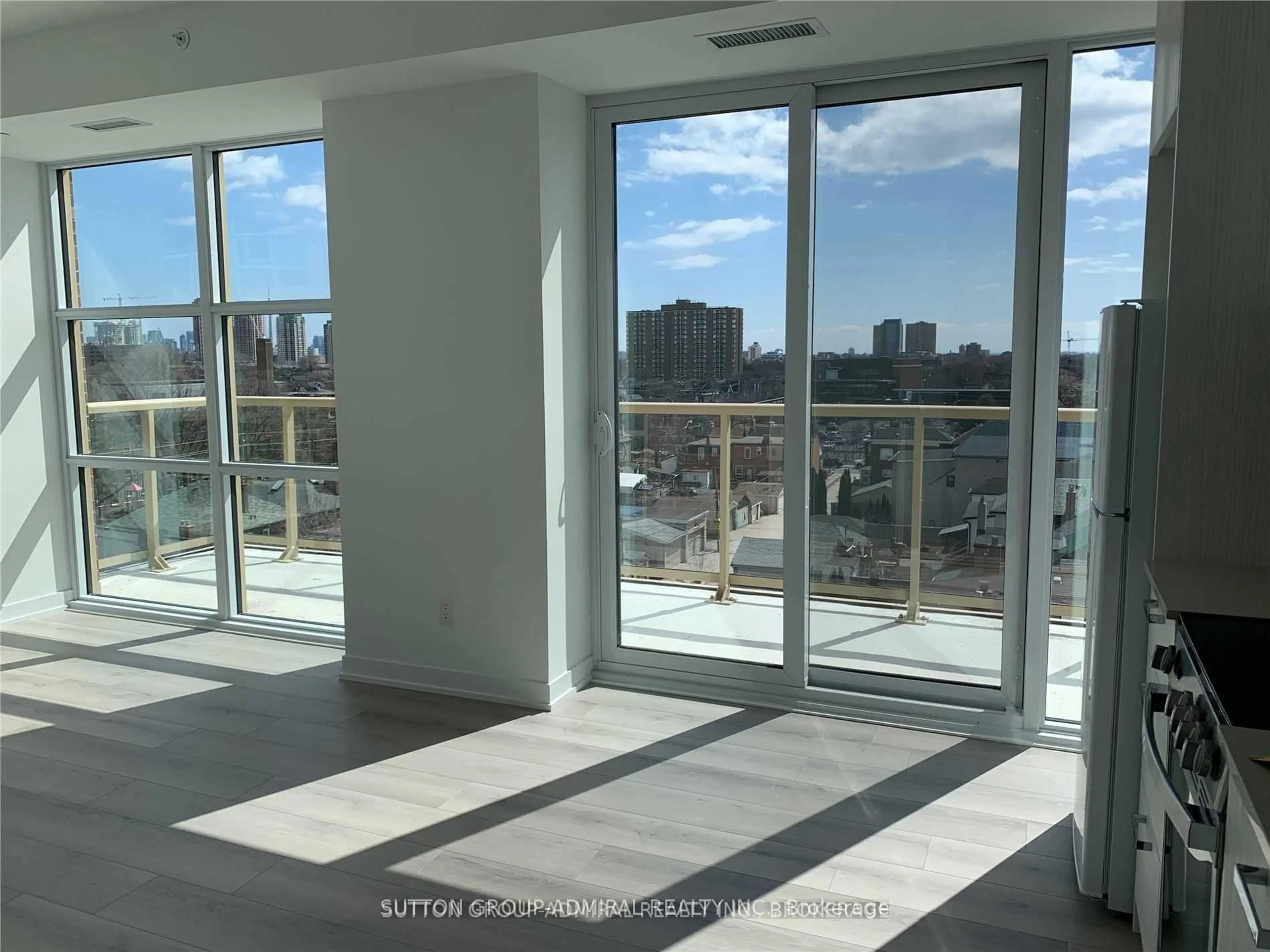 Unknown for 1787 St Clair Ave #706, Toronto Ontario M6N 0B7