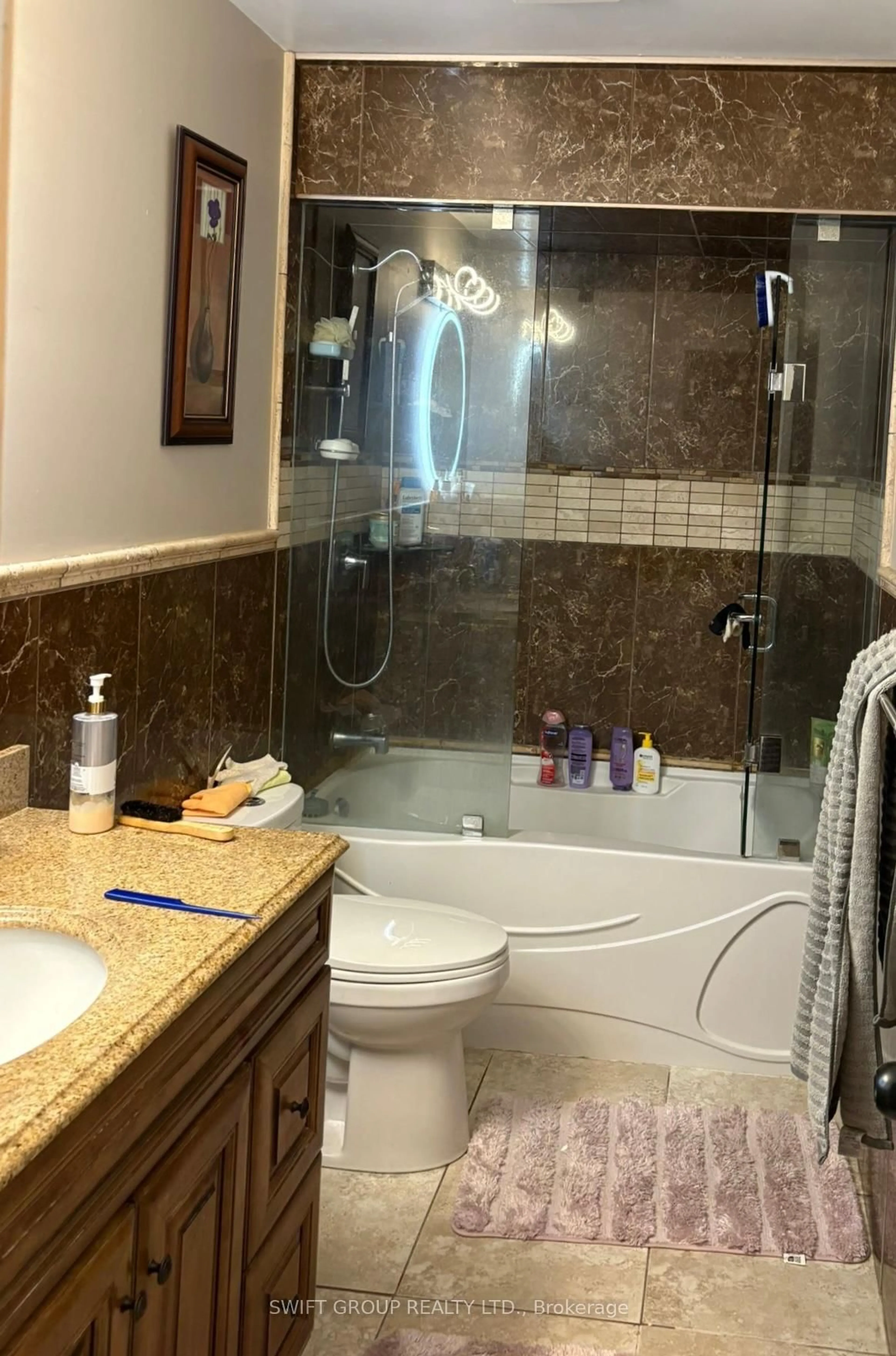Standard bathroom, ceramic/tile floor for 130 Chalfield Lane, Mississauga Ontario L4Z 1L2