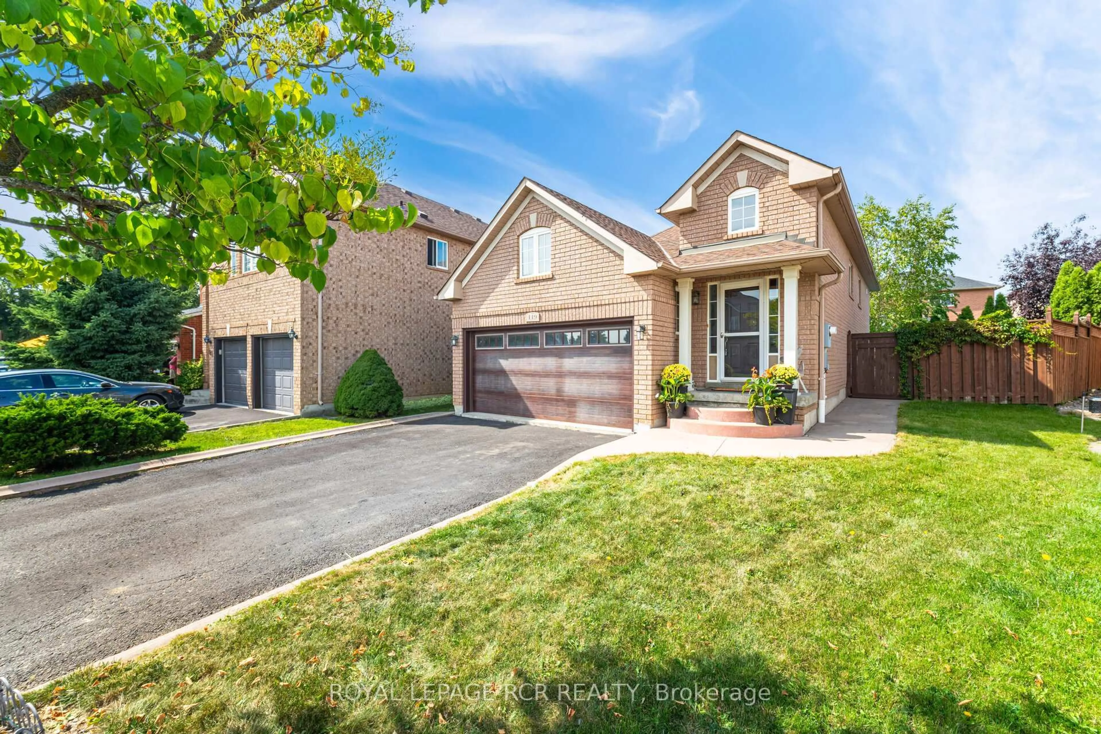 Home with brick exterior material, street for 119 Sundridge St, Brampton Ontario L7A 1J8
