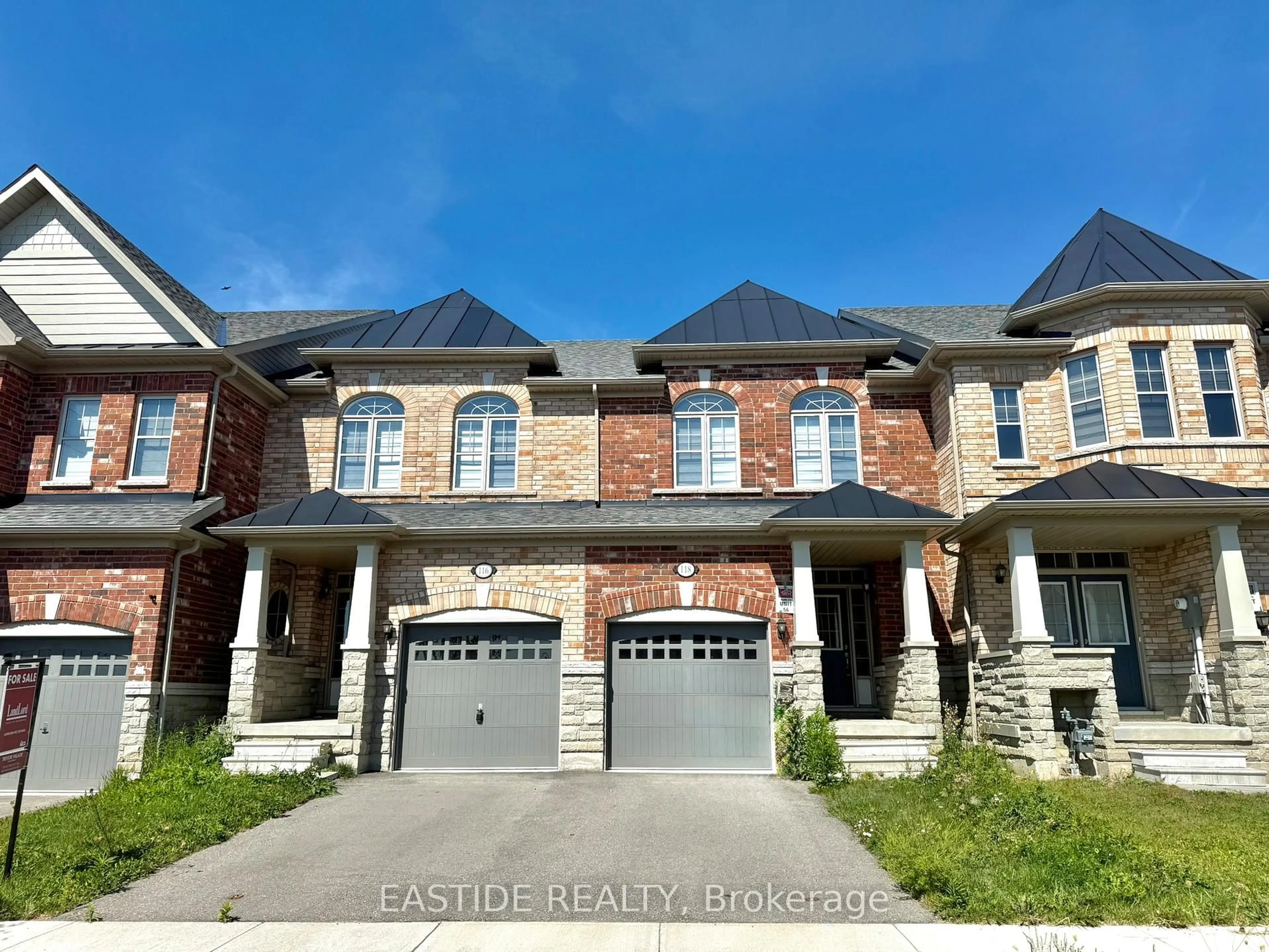 Home with brick exterior material, street for 116 Finegan Circ, Brampton Ontario L7A 0B7