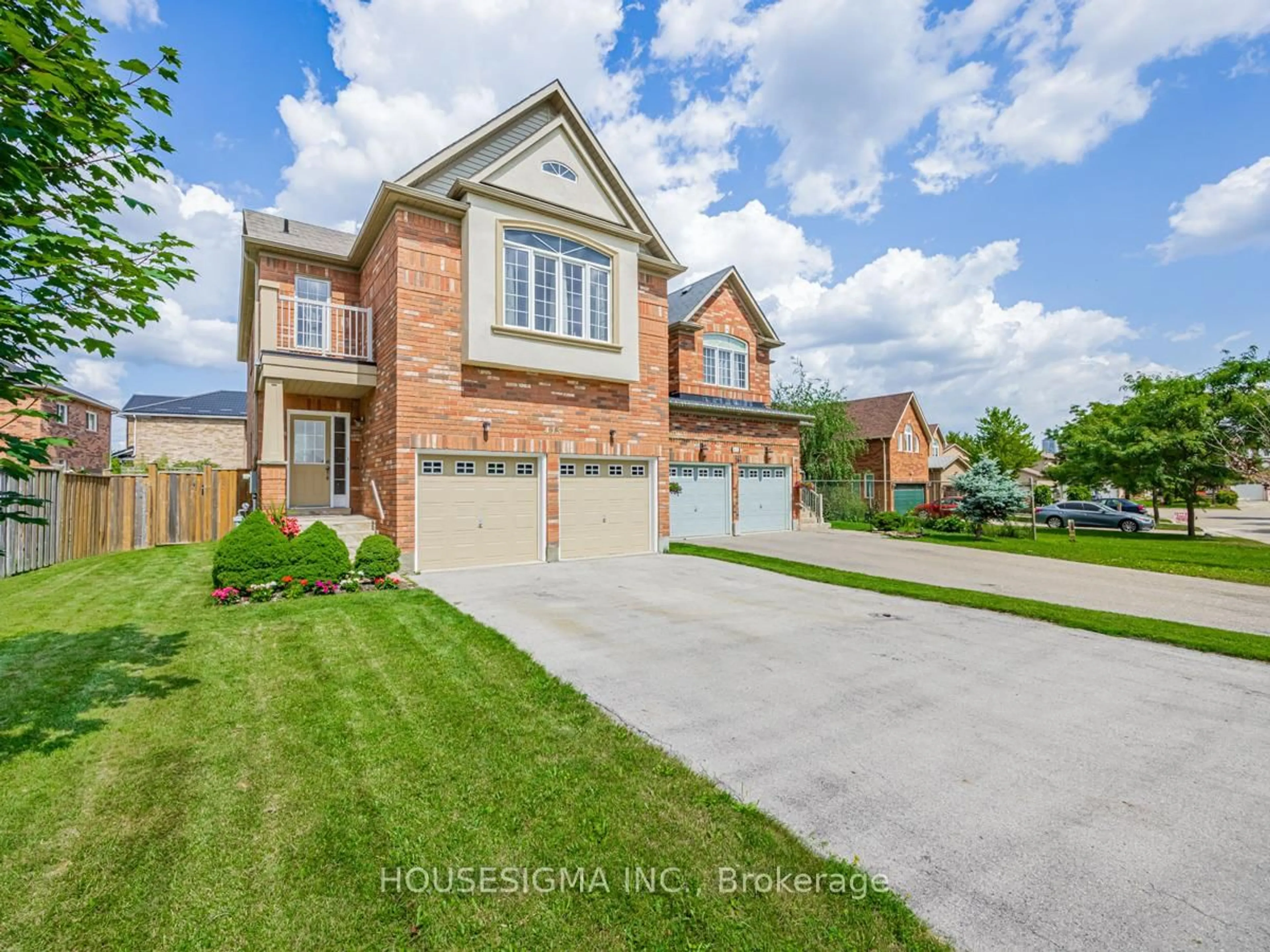 Home with brick exterior material, street for 415 Hillbury Dr, Mississauga Ontario L5R 0B2