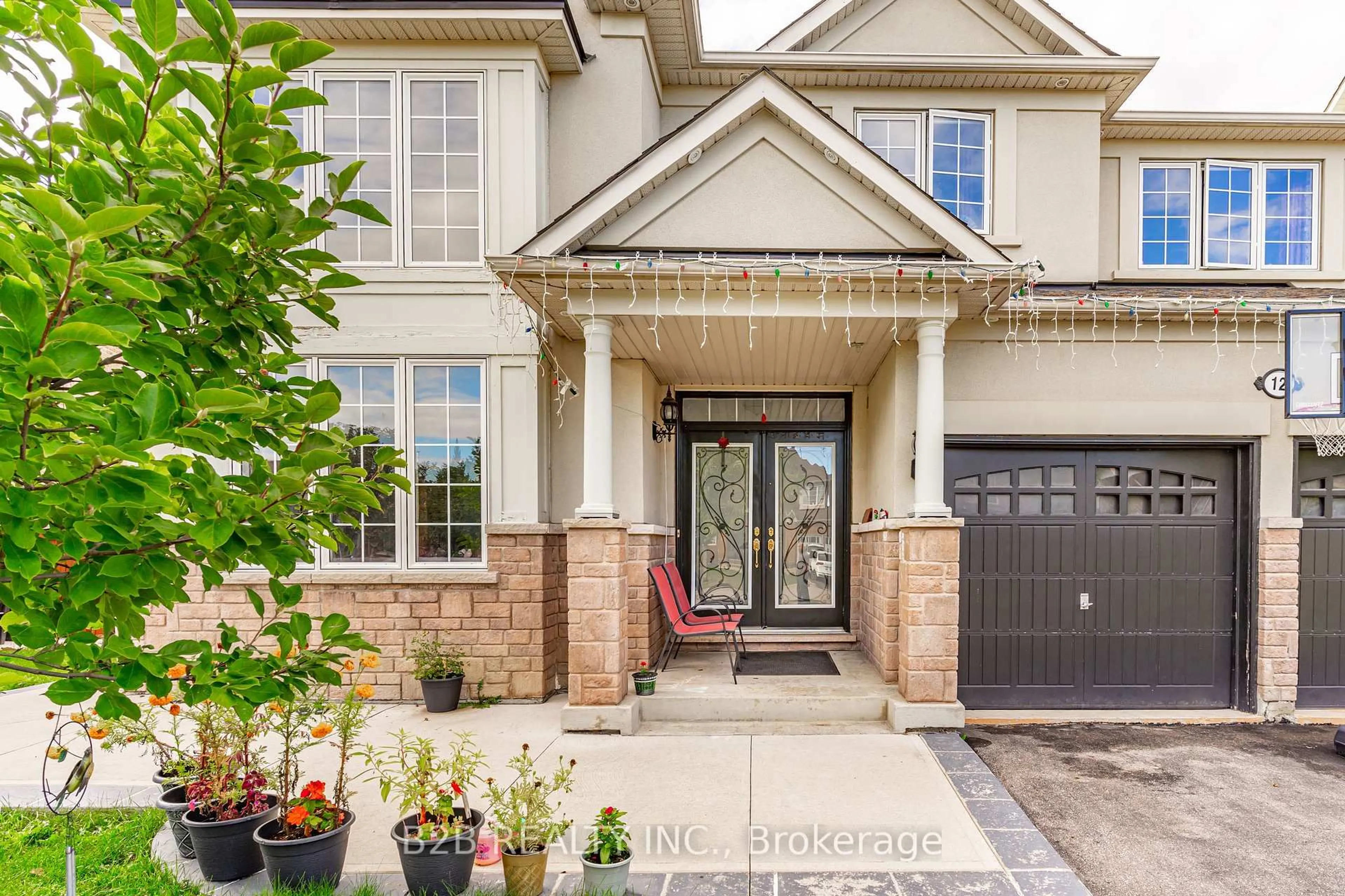 Home with brick exterior material, street for 12 Valleywest Rd, Brampton Ontario L6P 2J9