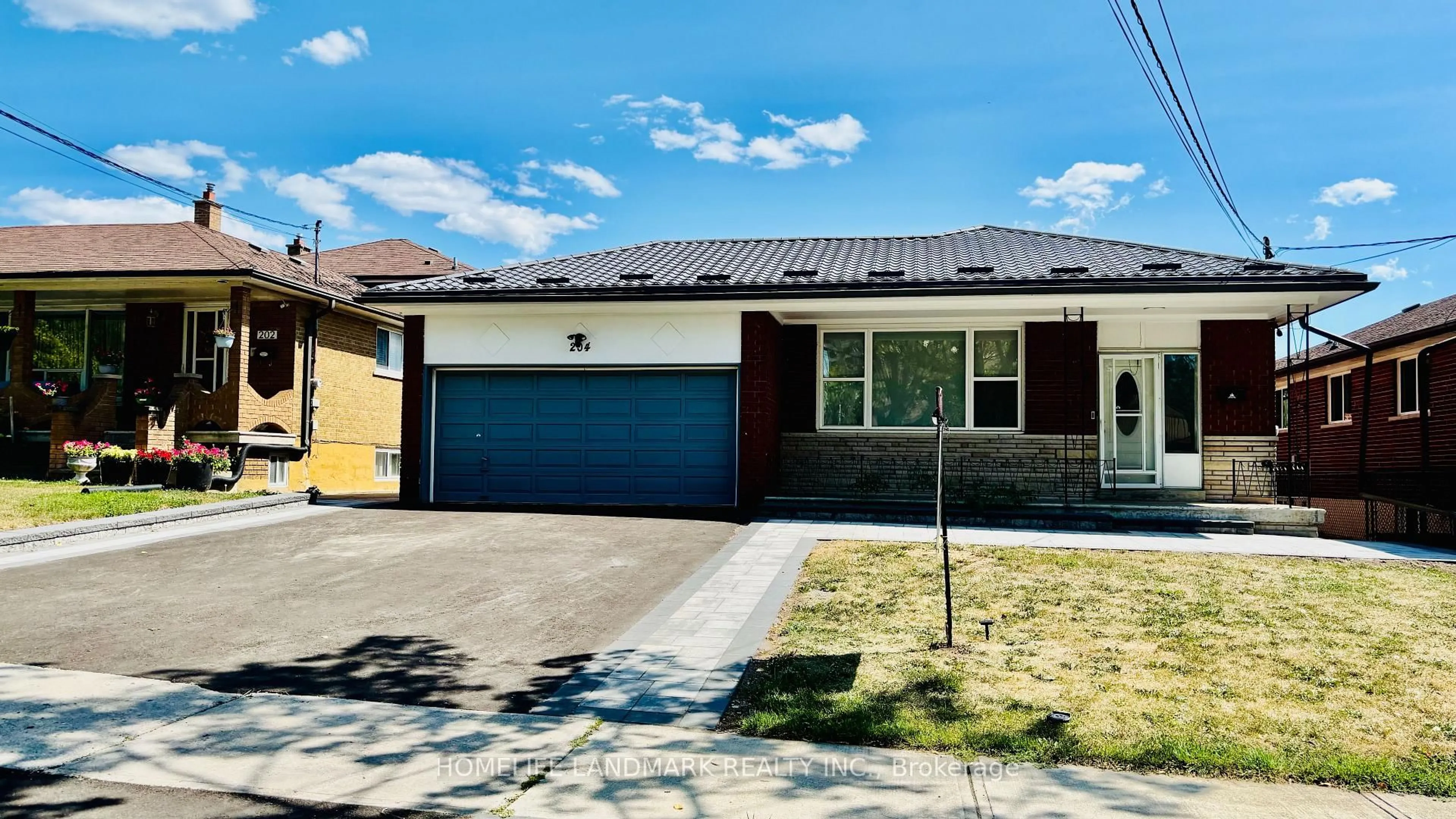 Unknown for 204 Derrydown Rd, Toronto Ontario M3J 1S1