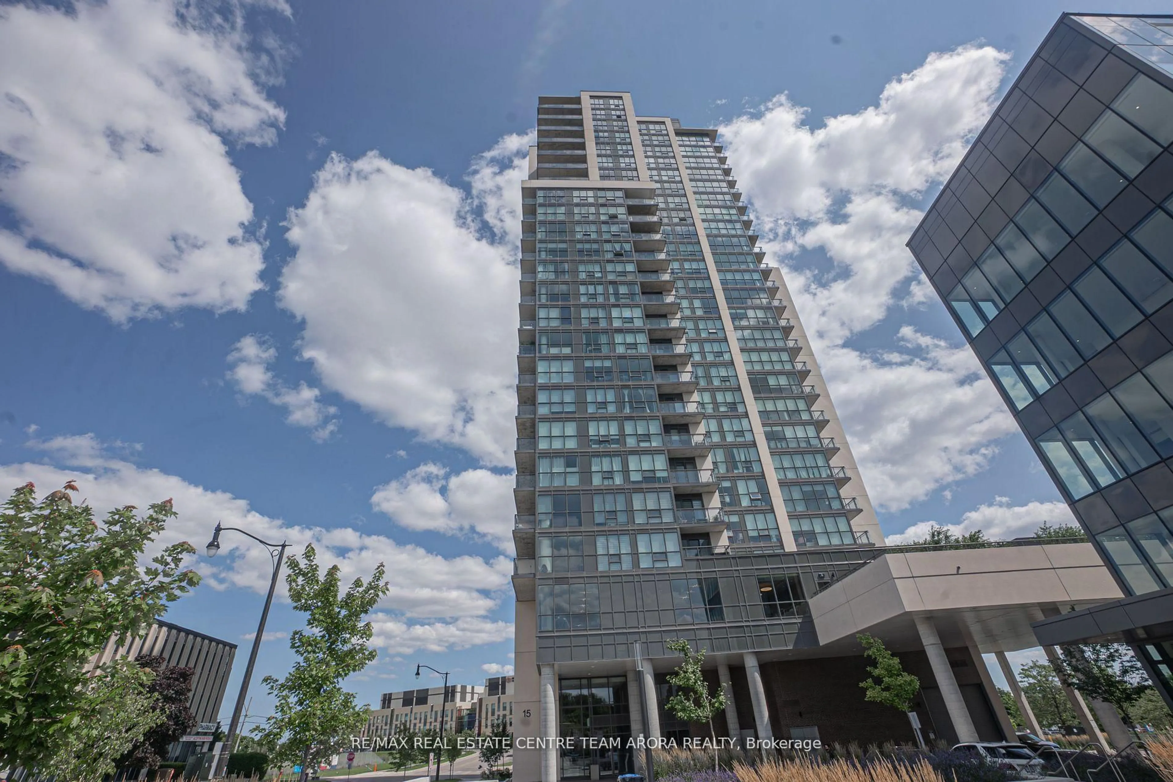 Unknown for 15 Lynch St #608, Brampton Ontario L6W 0C7