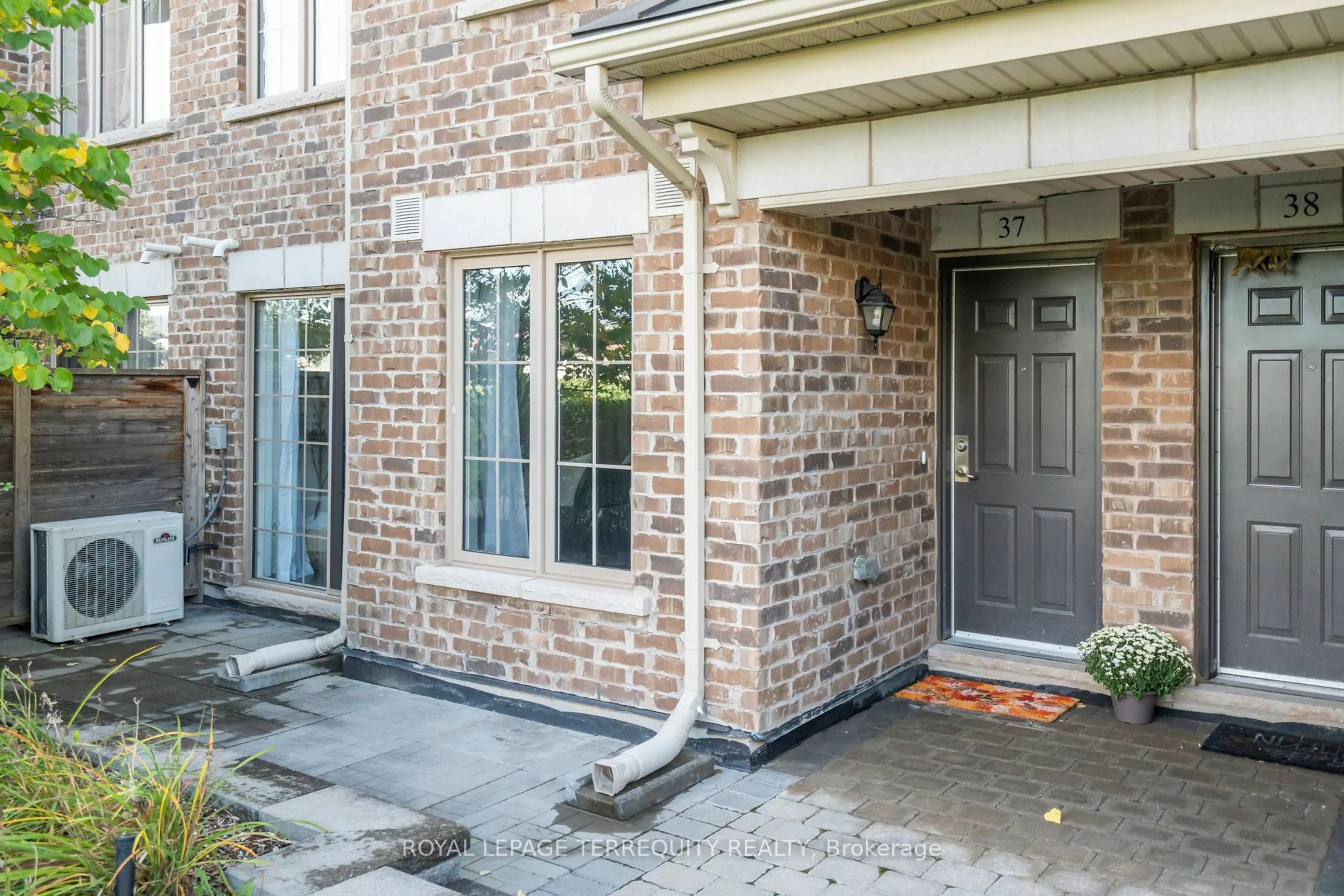 Unknown for 2441 Greenwich Dr #37, Oakville Ontario L6M 0S3