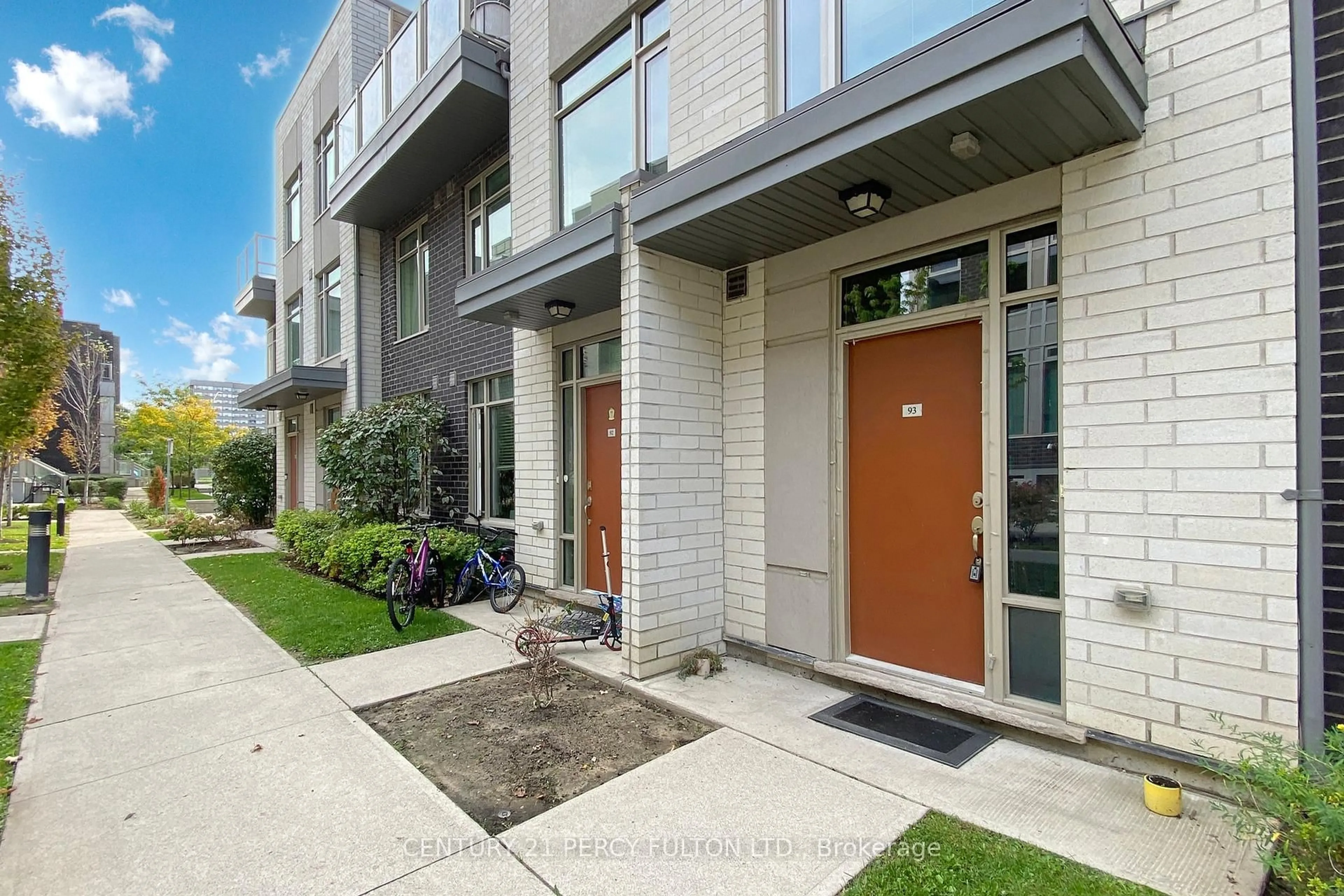 Unknown for 15 Applewood Lane #93, Toronto Ontario M9C 2Z7