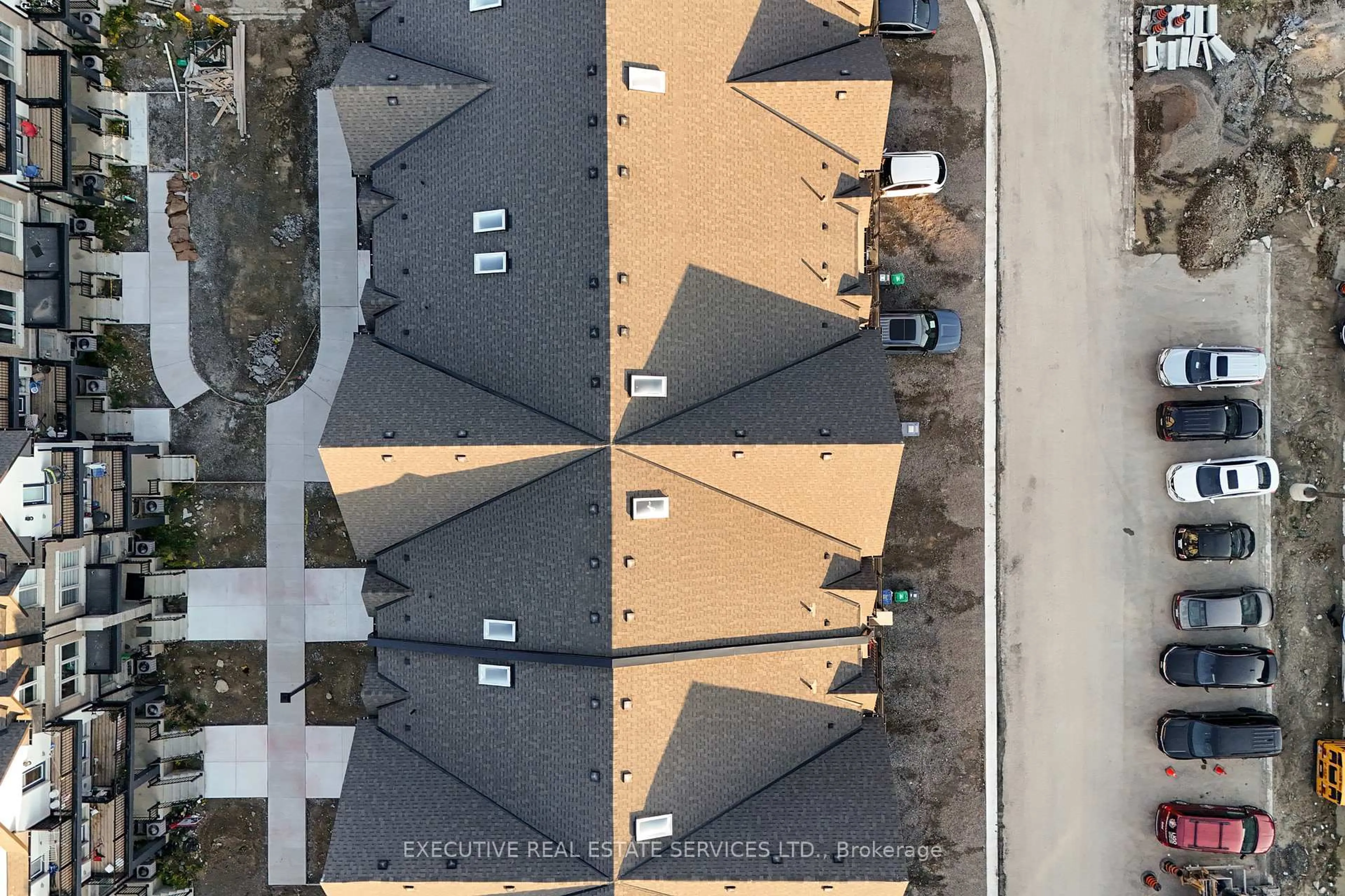 A pic from outside/outdoor area/front of a property/back of a property/a pic from drone, unknown for 13 ORMAND Terr, Caledon Ontario L7C 4E5