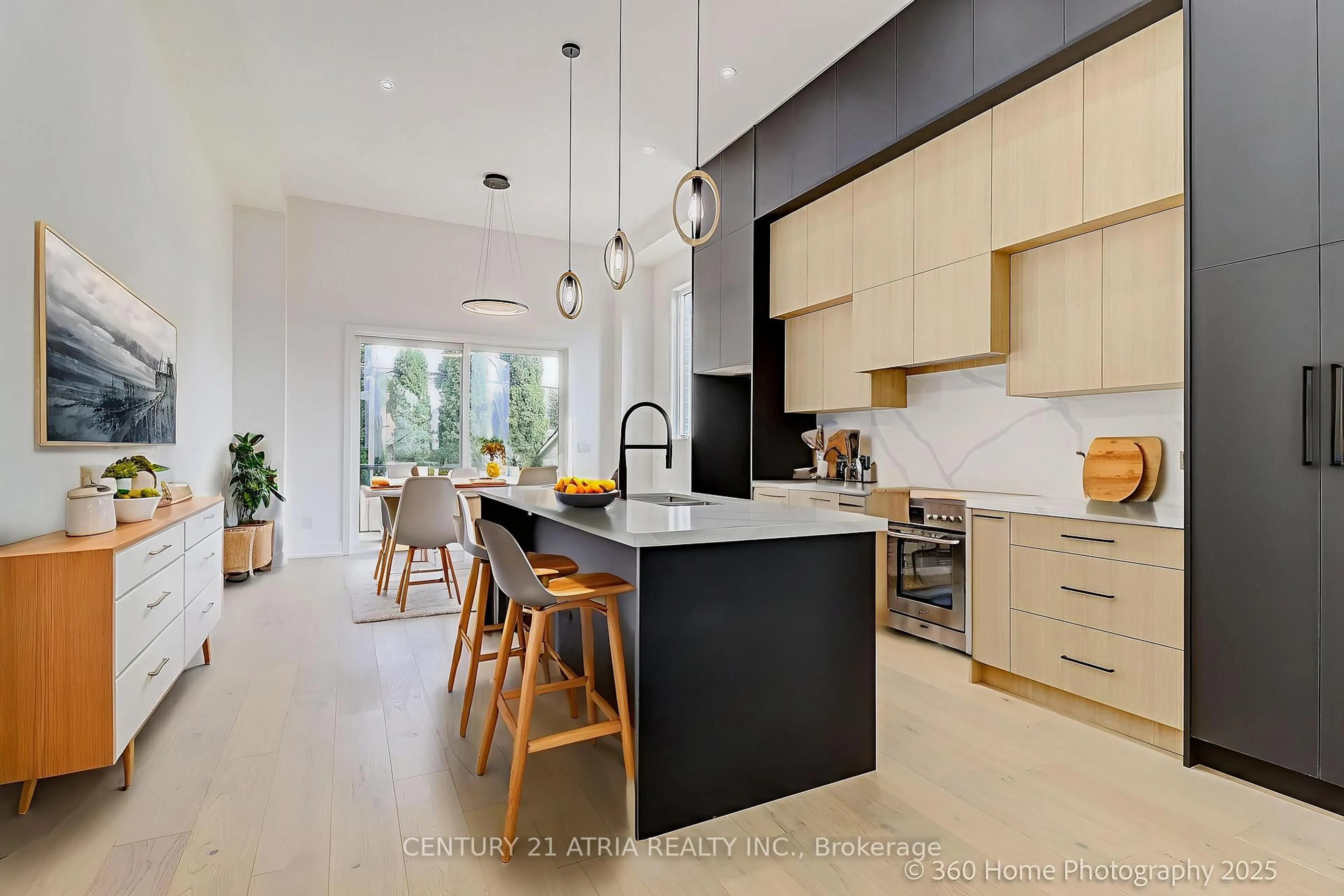 Contemporary kitchen, unknown for 29B Chryessa Ave, Toronto Ontario M6N 4T4