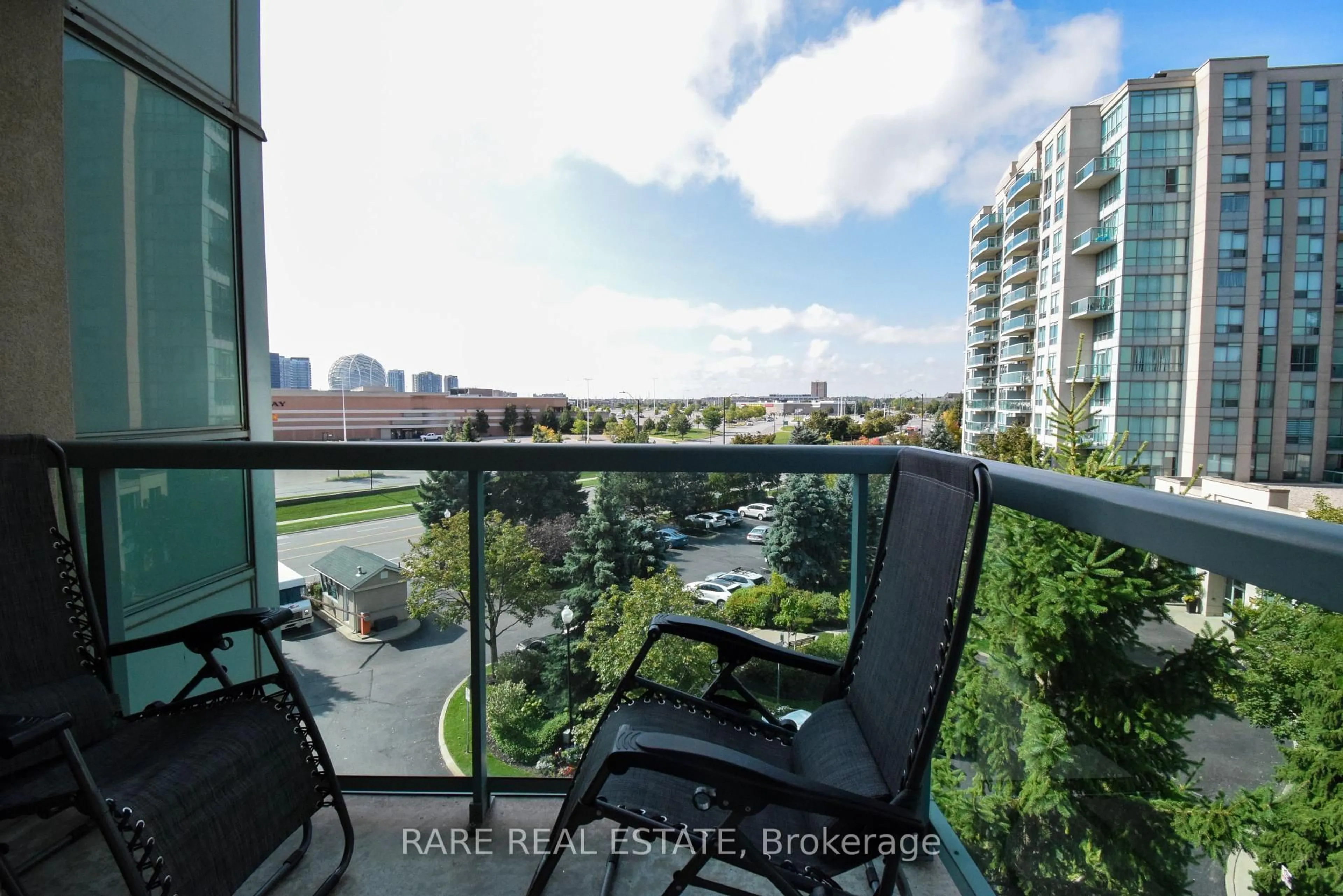 Balcony in the apartment, city buildings view from balcony for 2545 Erin Centre Blvd #509, Mississauga Ontario L5N 6Z9