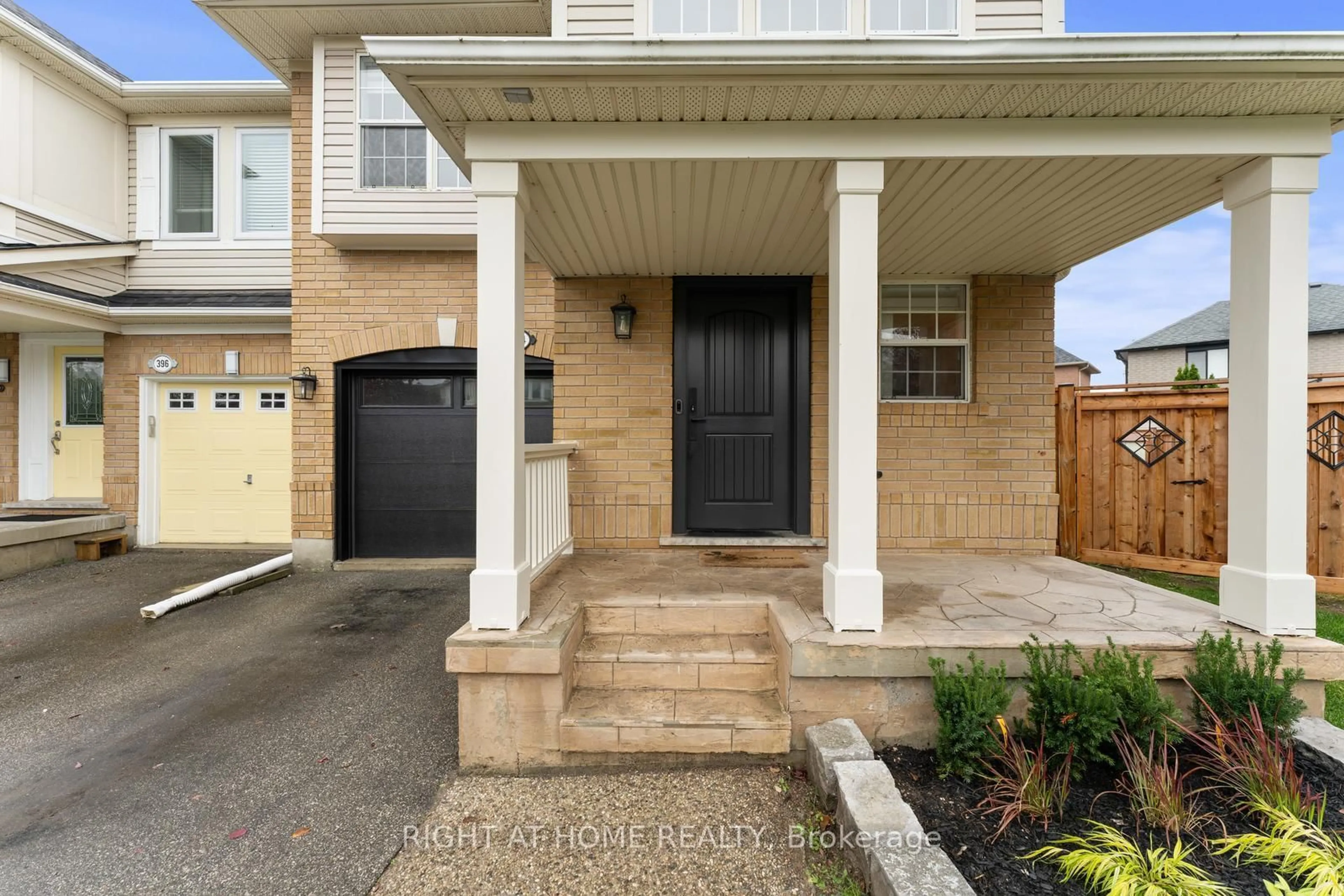 Unknown for 394 BAVERSTOCK Cres, Milton Ontario L9T 5L1