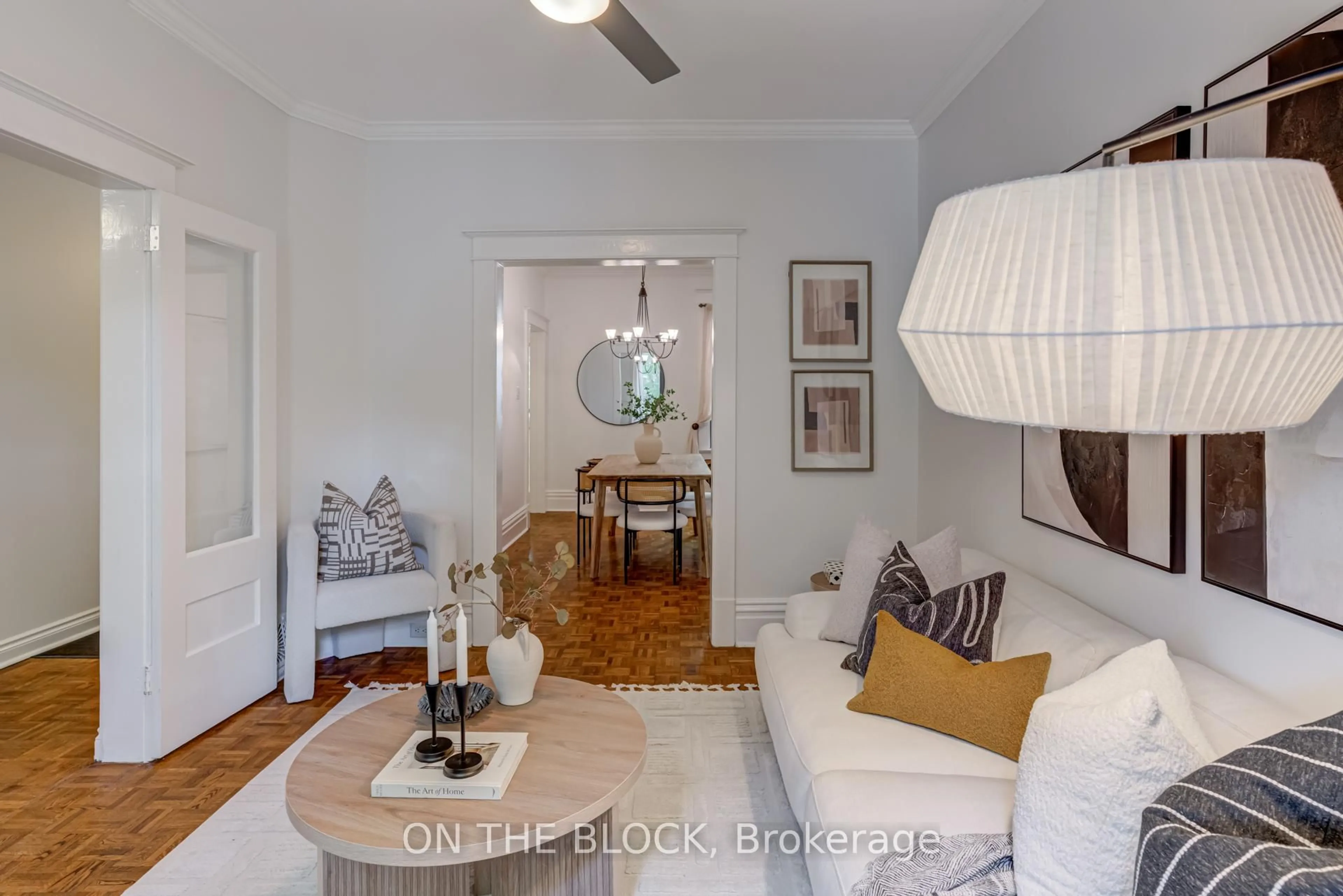Living room with furniture, unknown for 220 Fairview Ave, Toronto Ontario M6P 3A5
