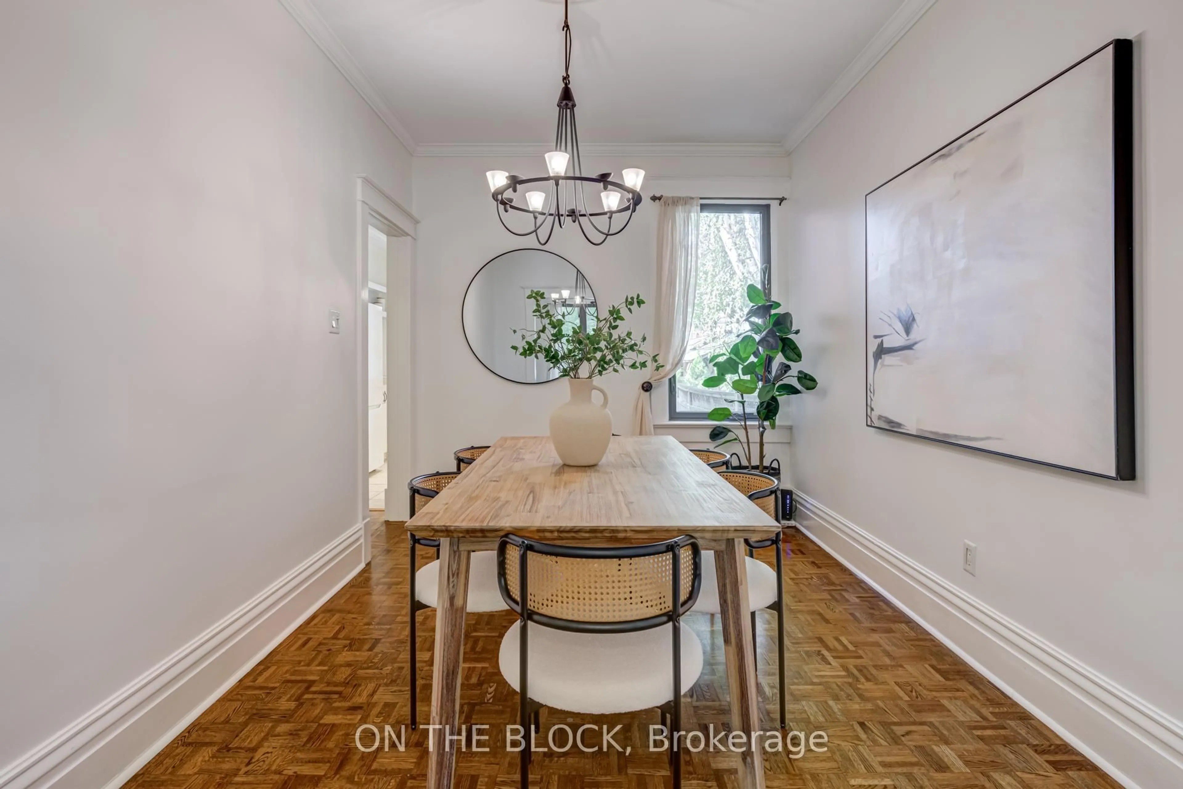 Dining room, wood/laminate floor for 220 Fairview Ave, Toronto Ontario M6P 3A5