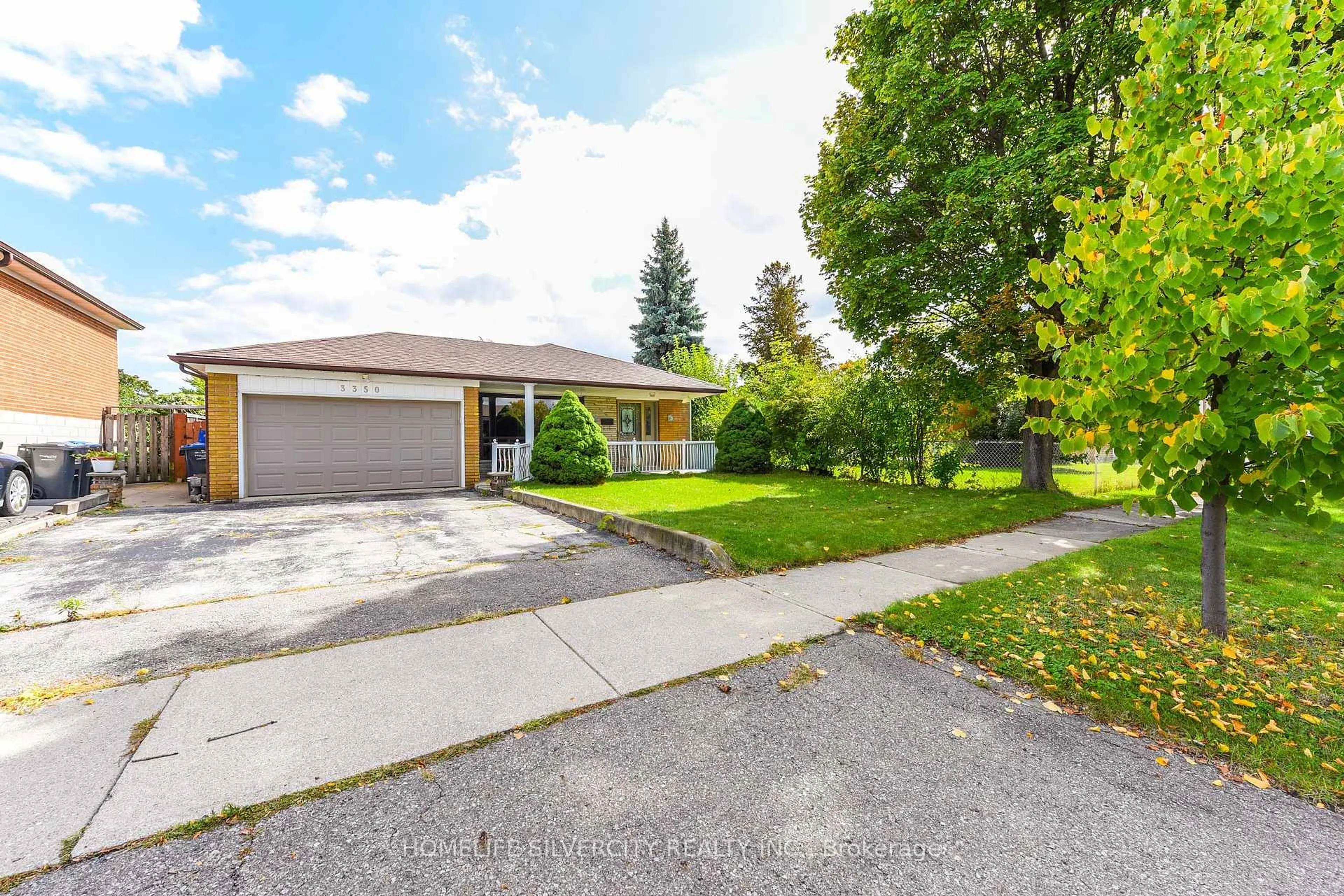 Unknown for 3350 Lehigh Cres, Mississauga Ontario L4T 1W8