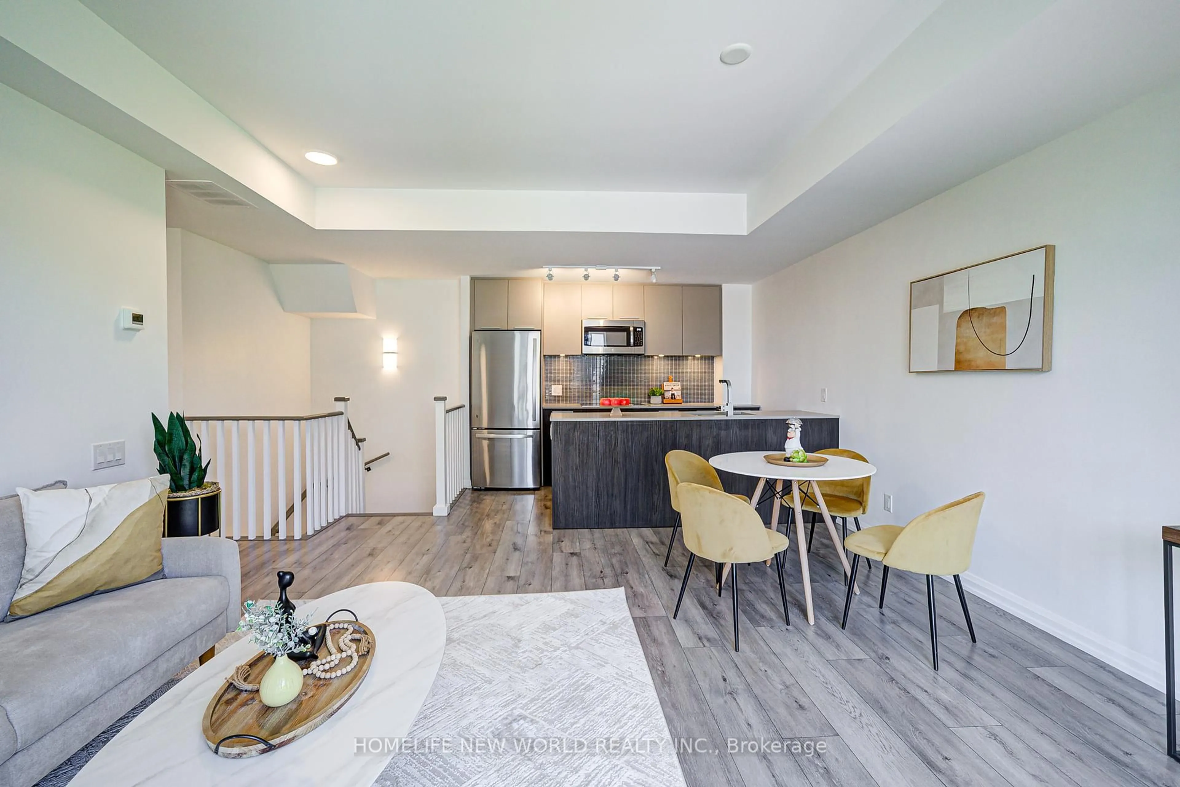 Open concept kitchen, unknown for 10 Brin Dr #TH 18, Toronto Ontario M8X 0B3