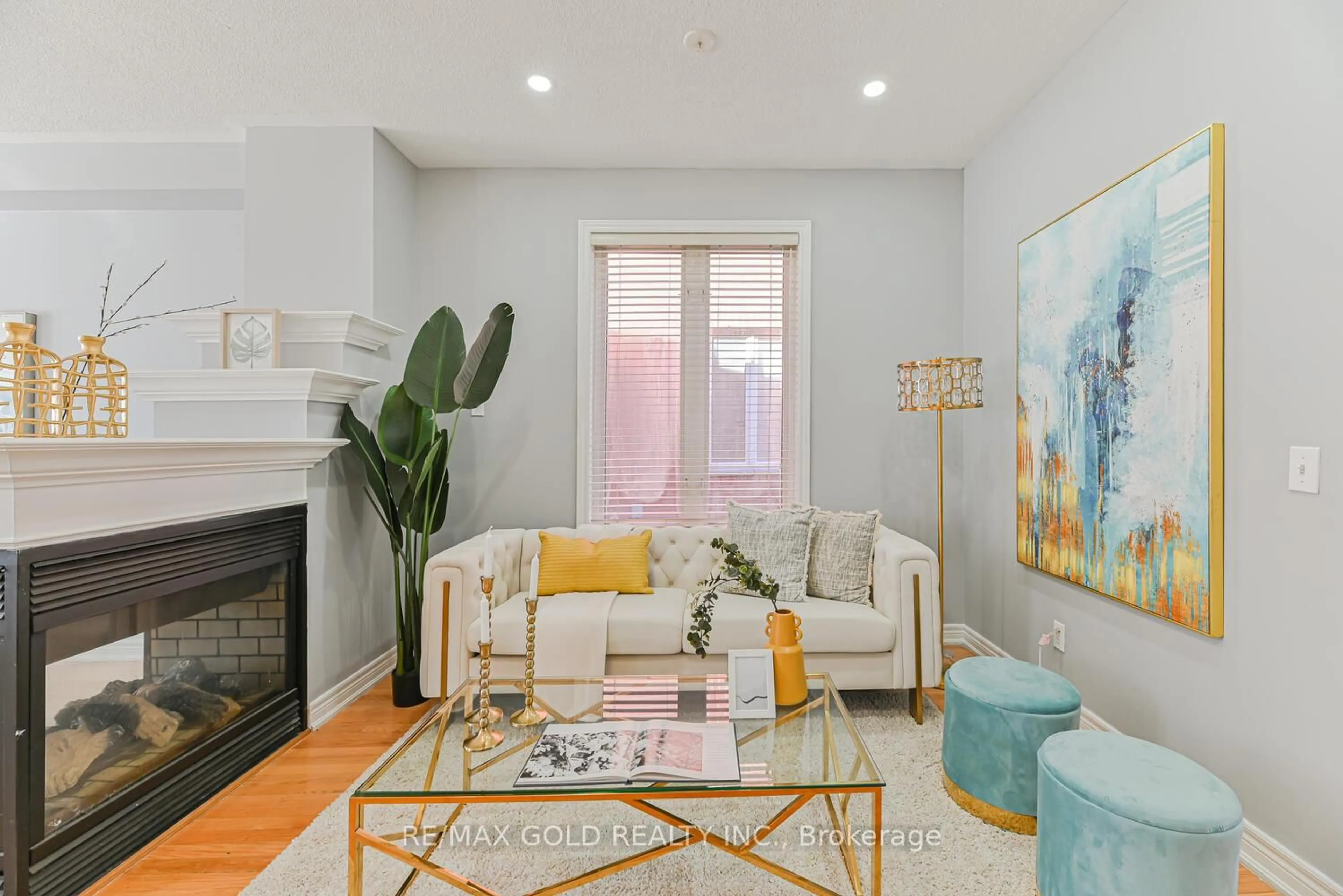 Living room with furniture, unknown for 420 Sunny Meadow Blvd, Brampton Ontario L6R 0H5