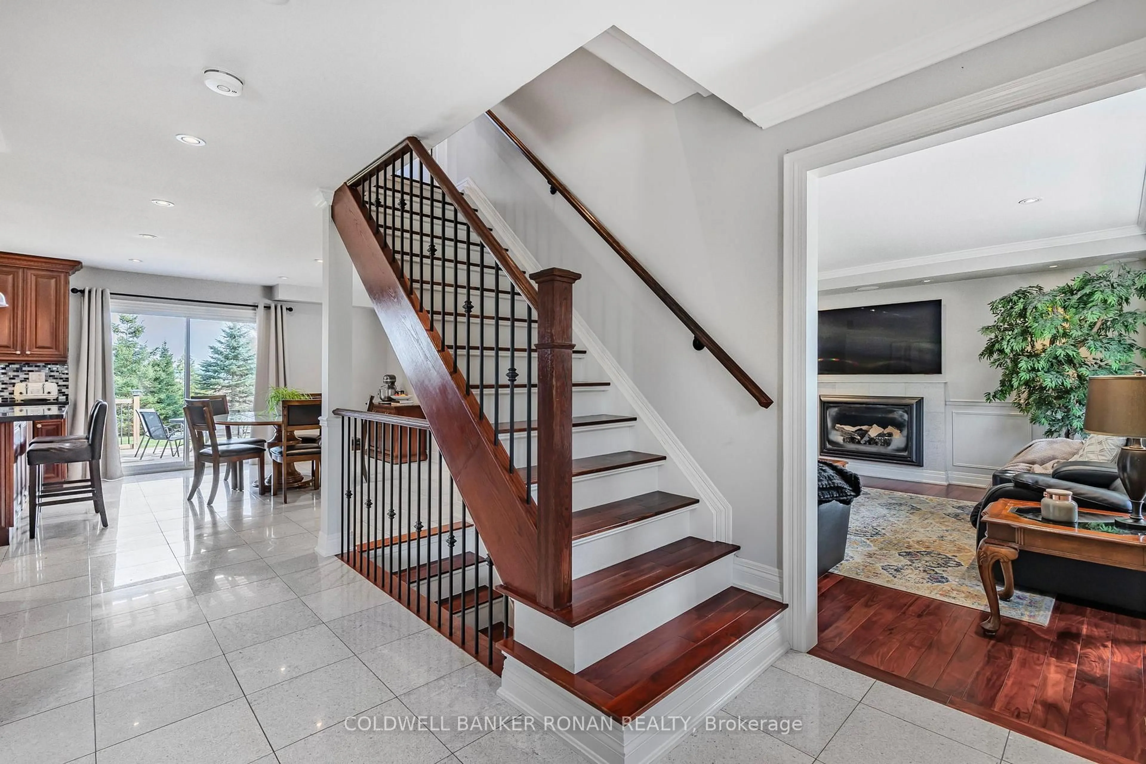 Stairs for 9581 Old Church Rd, Caledon Ontario L7E 0P9