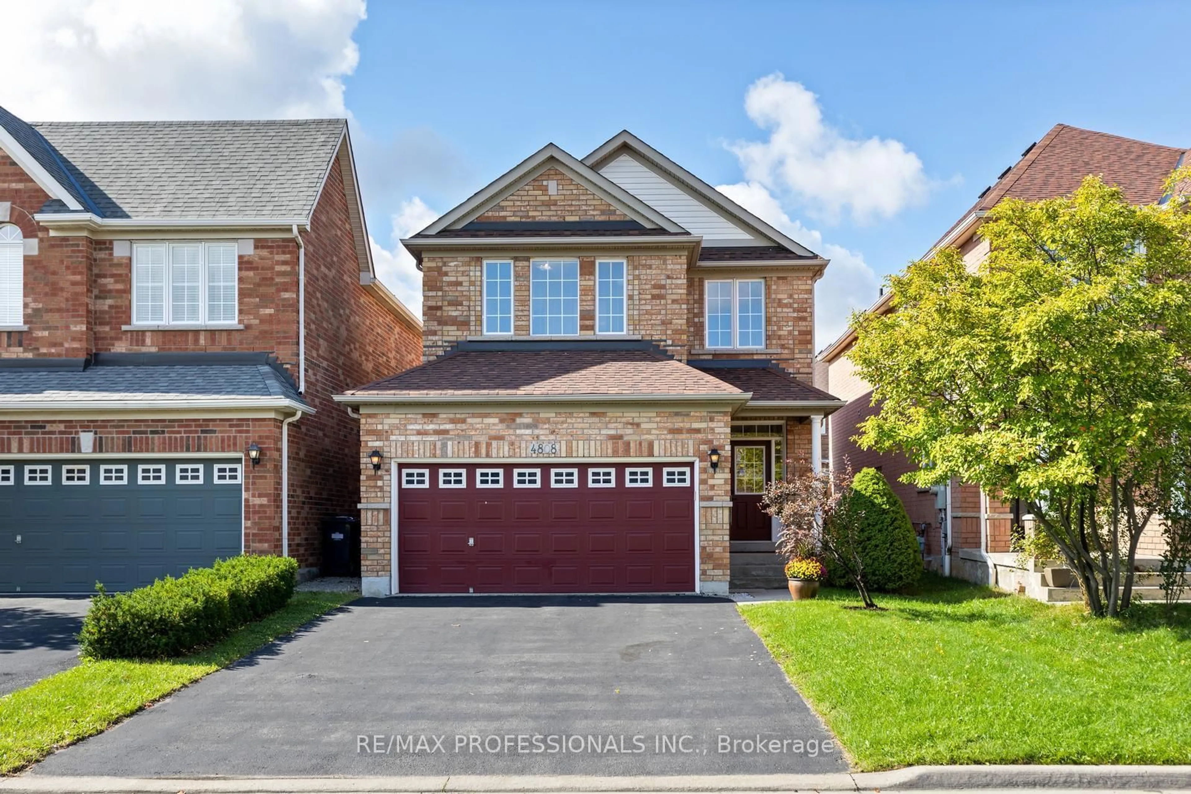Home with brick exterior material, street for 4808 Half Moon Grve, Mississauga Ontario L5M 7R7