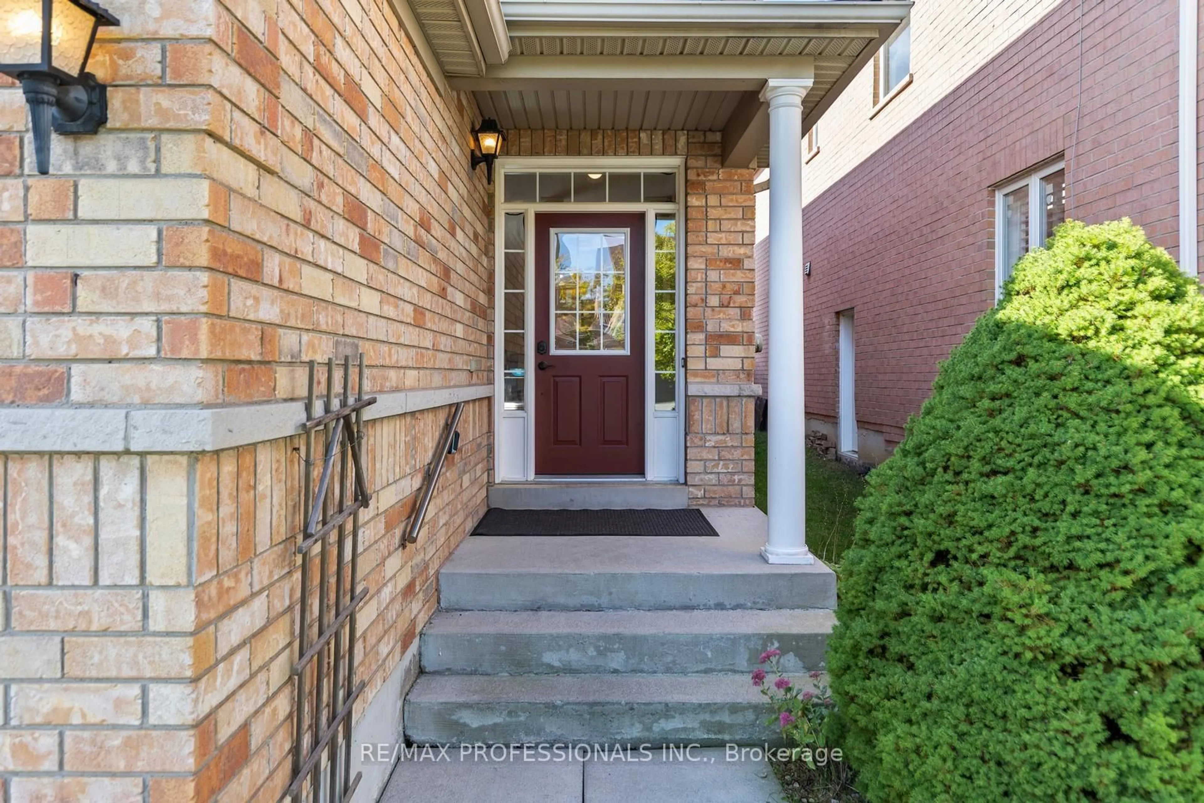 Unknown for 4808 Half Moon Grve, Mississauga Ontario L5M 7R7