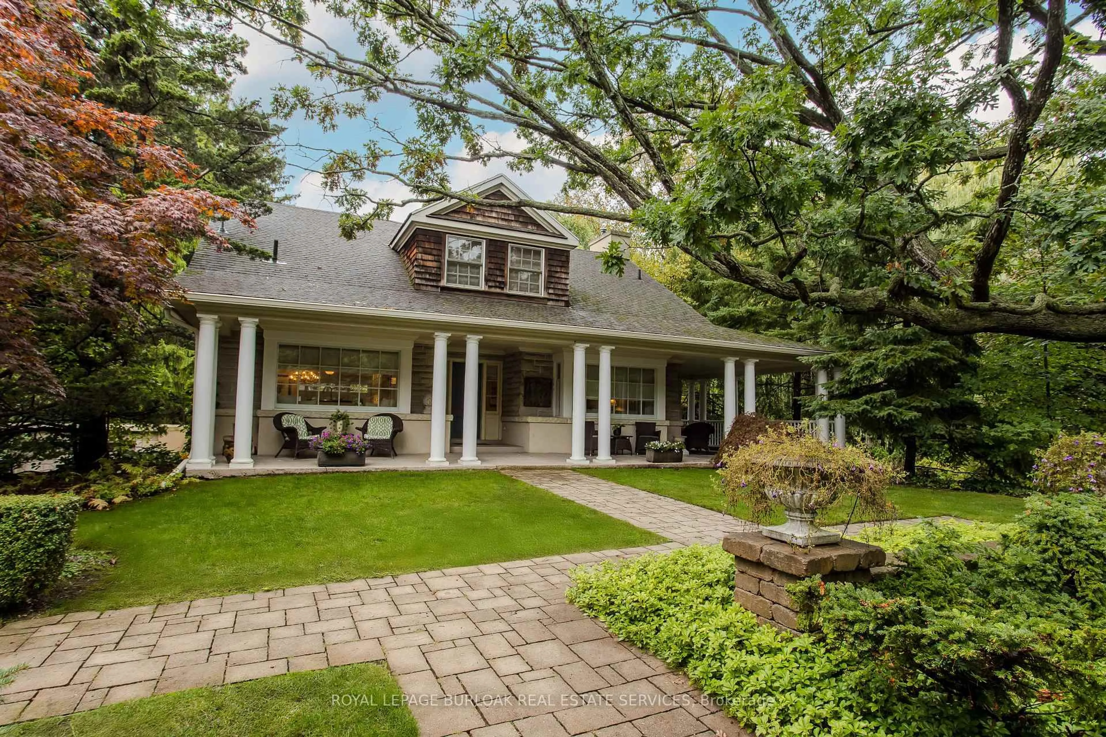 Patio, street for 149 North Shore Blvd, Burlington Ontario L7T 1W5