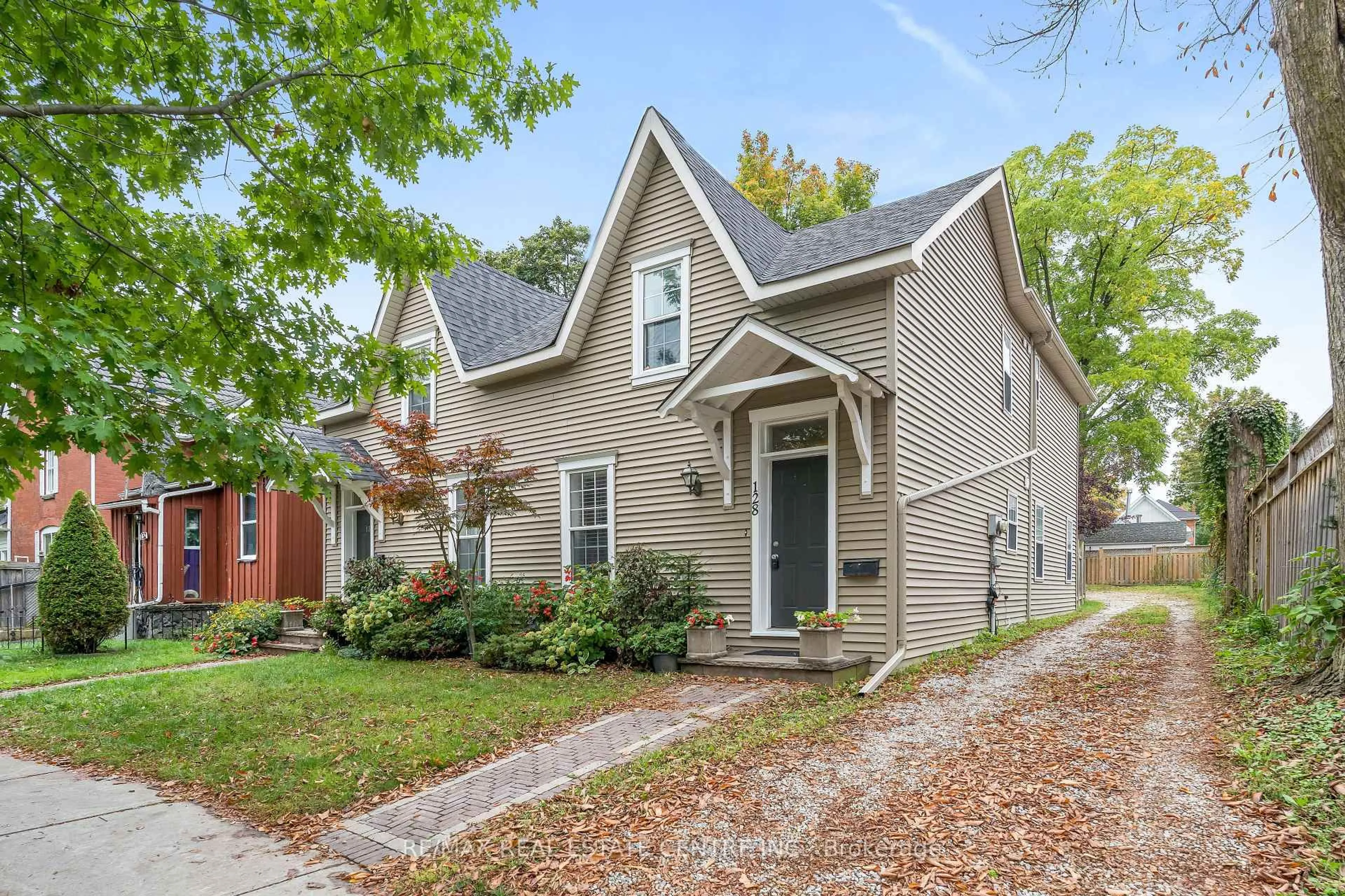 Home with brick exterior material, street for 128-130 Main St, Halton Hills Ontario L7G 3E6
