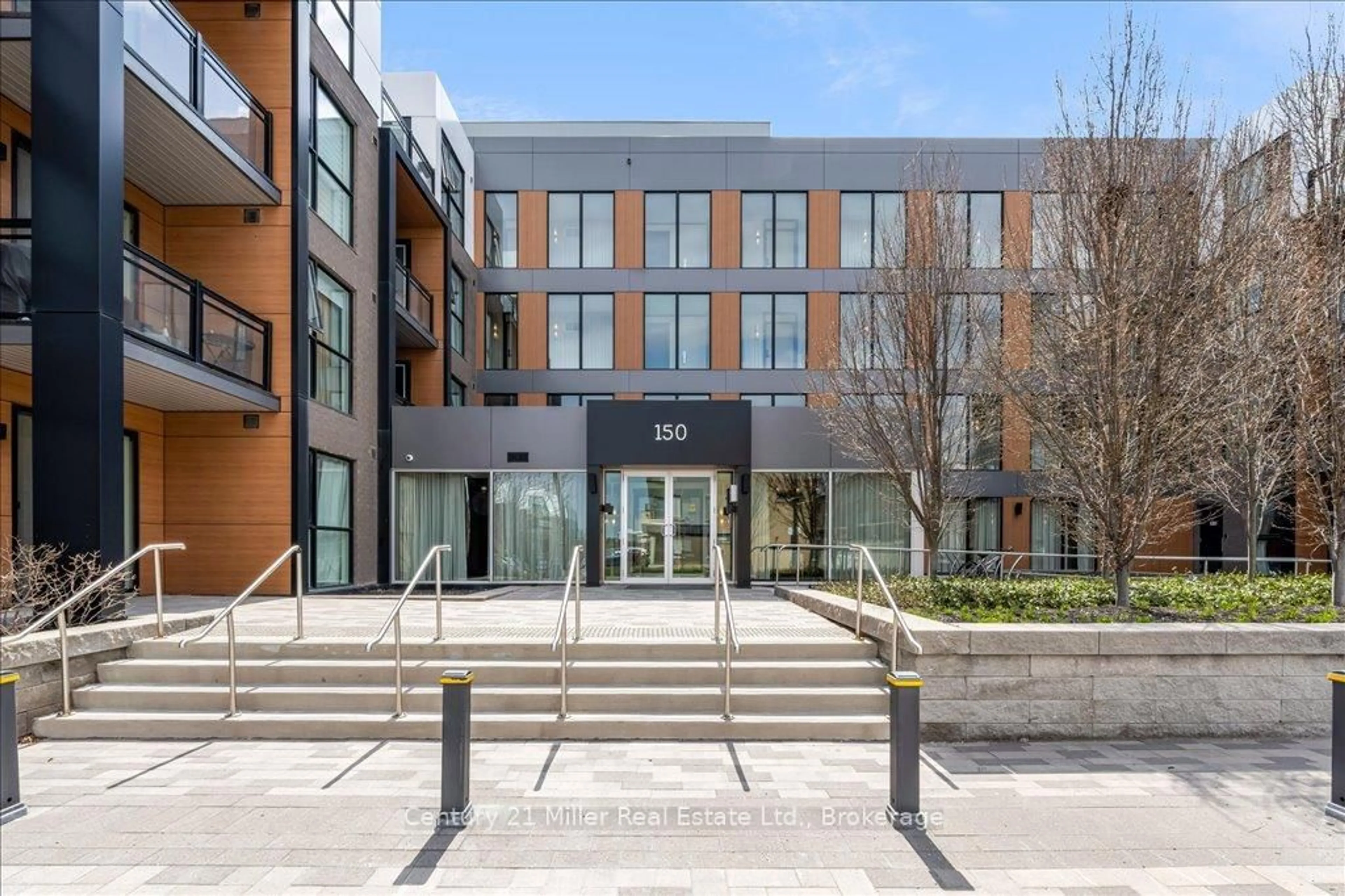 Unknown for 150 Sabina Dr #301, Oakville Ontario L6H 0W3